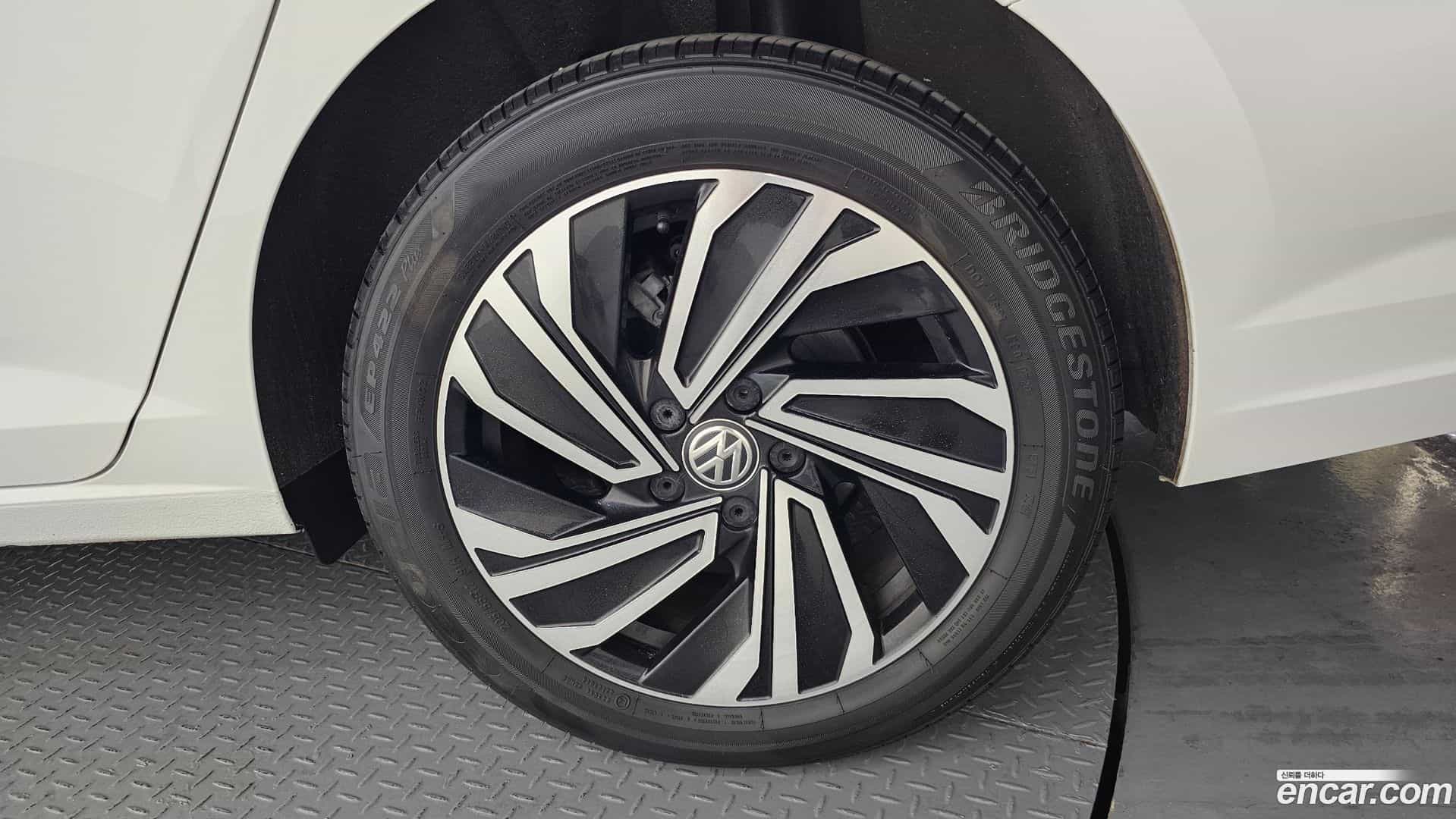 Jetta Volkswagen 2020.10-OUTER-031