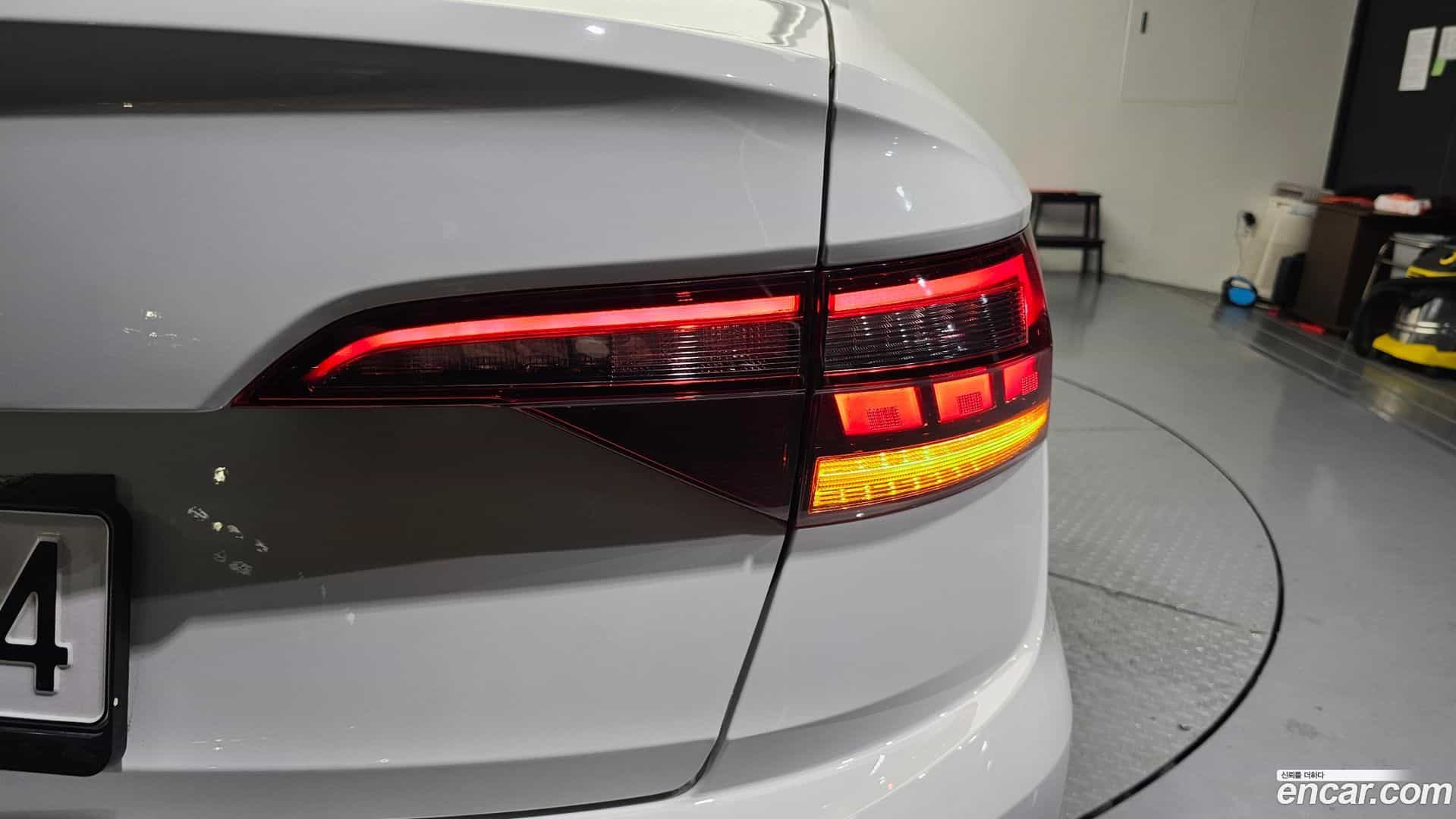 Jetta Volkswagen 2020.10-OUTER-033