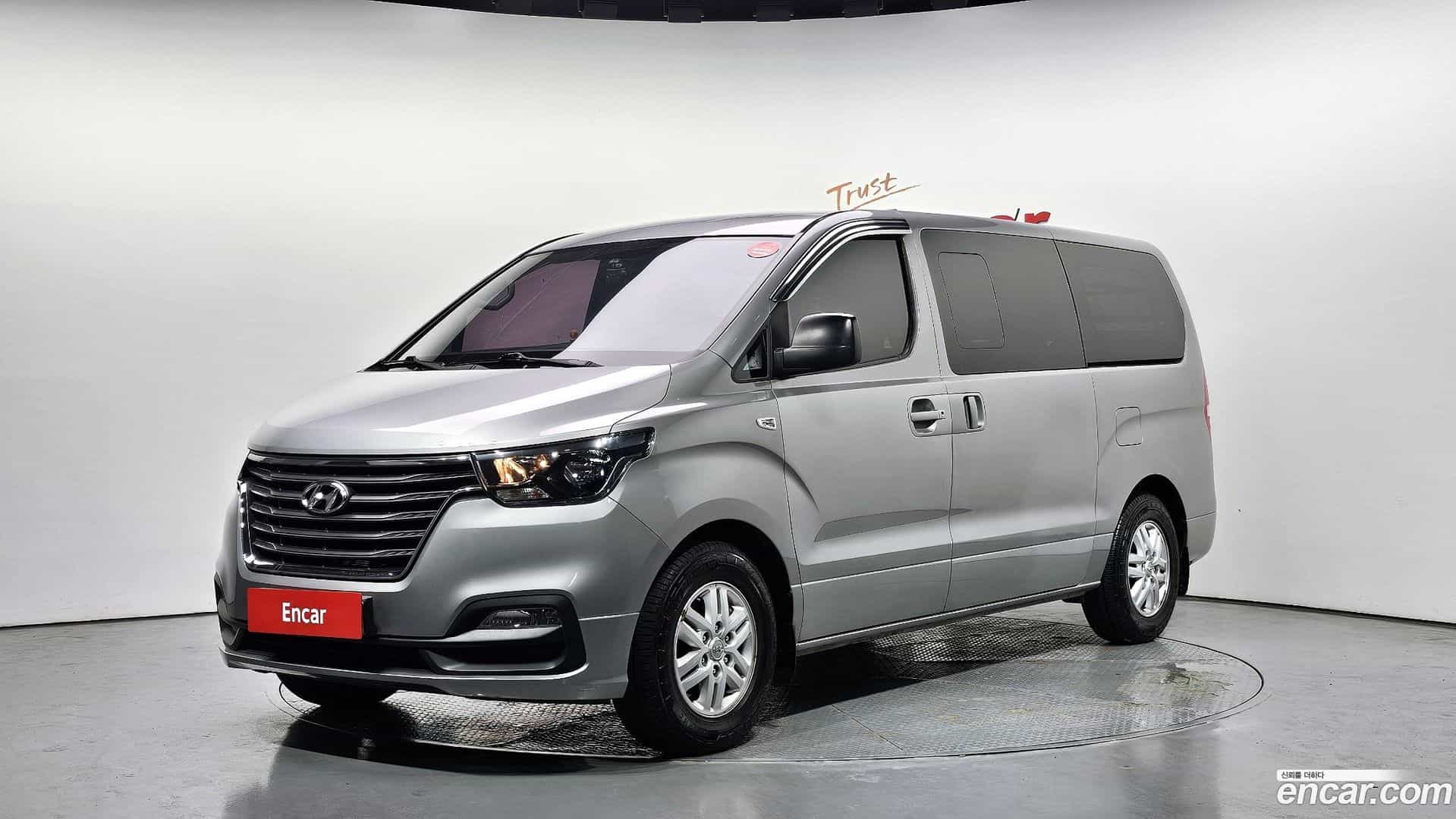 Starex Hyundai 2018.6-OUTER-001