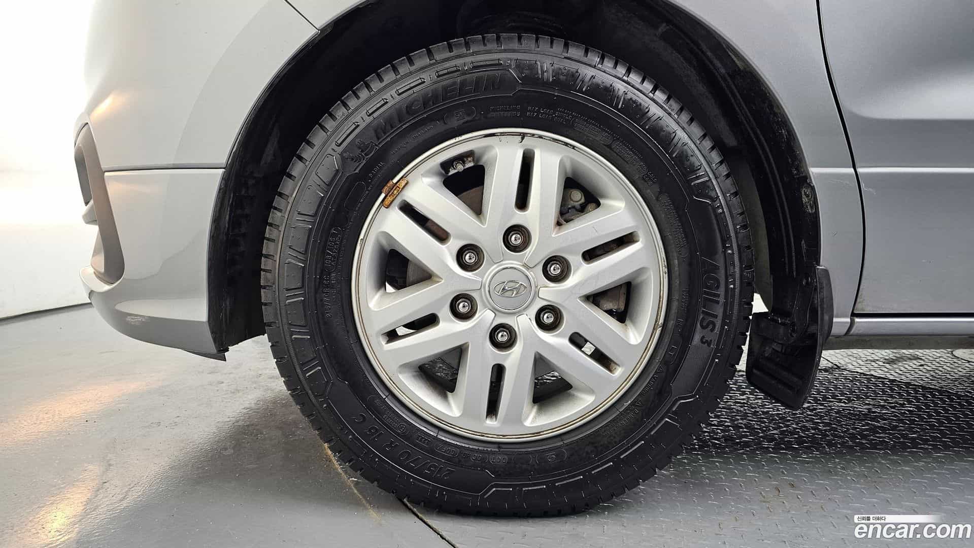 Starex Hyundai 2018.6-OUTER-005