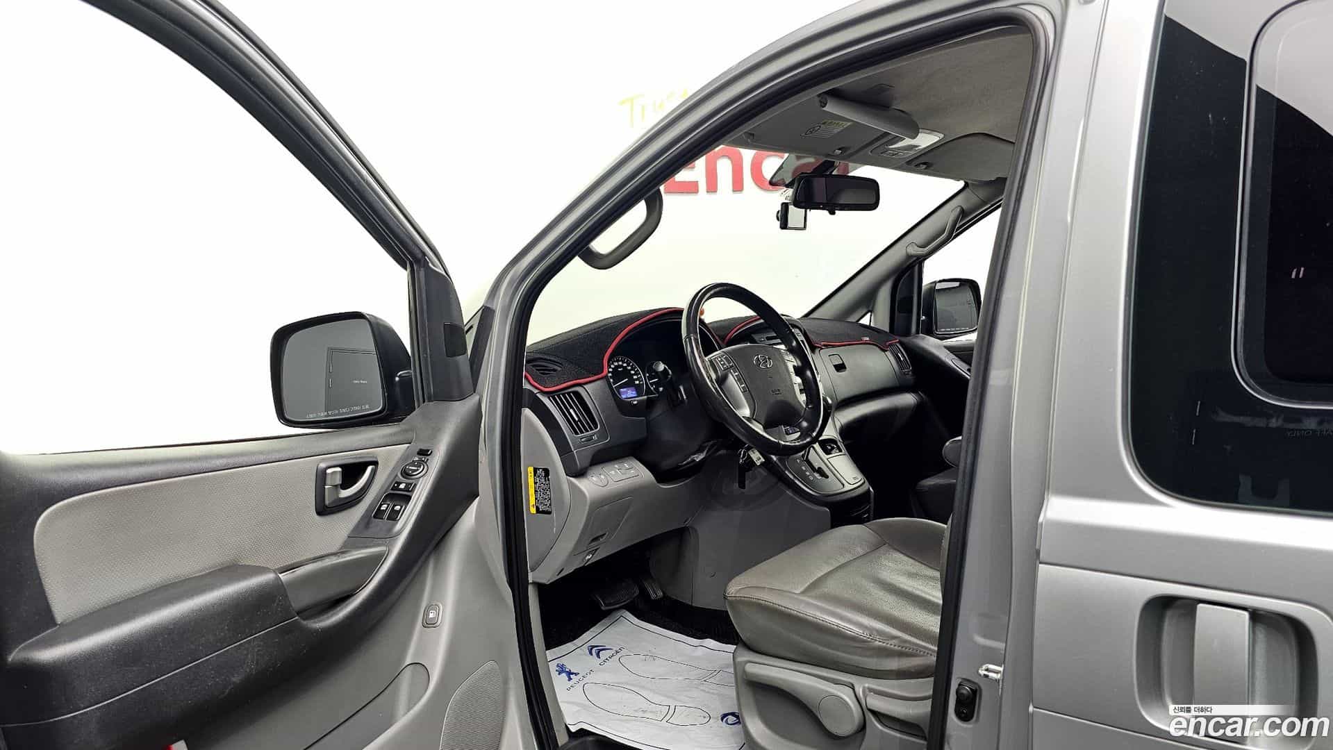 Starex Hyundai 2018.6-INNER-010
