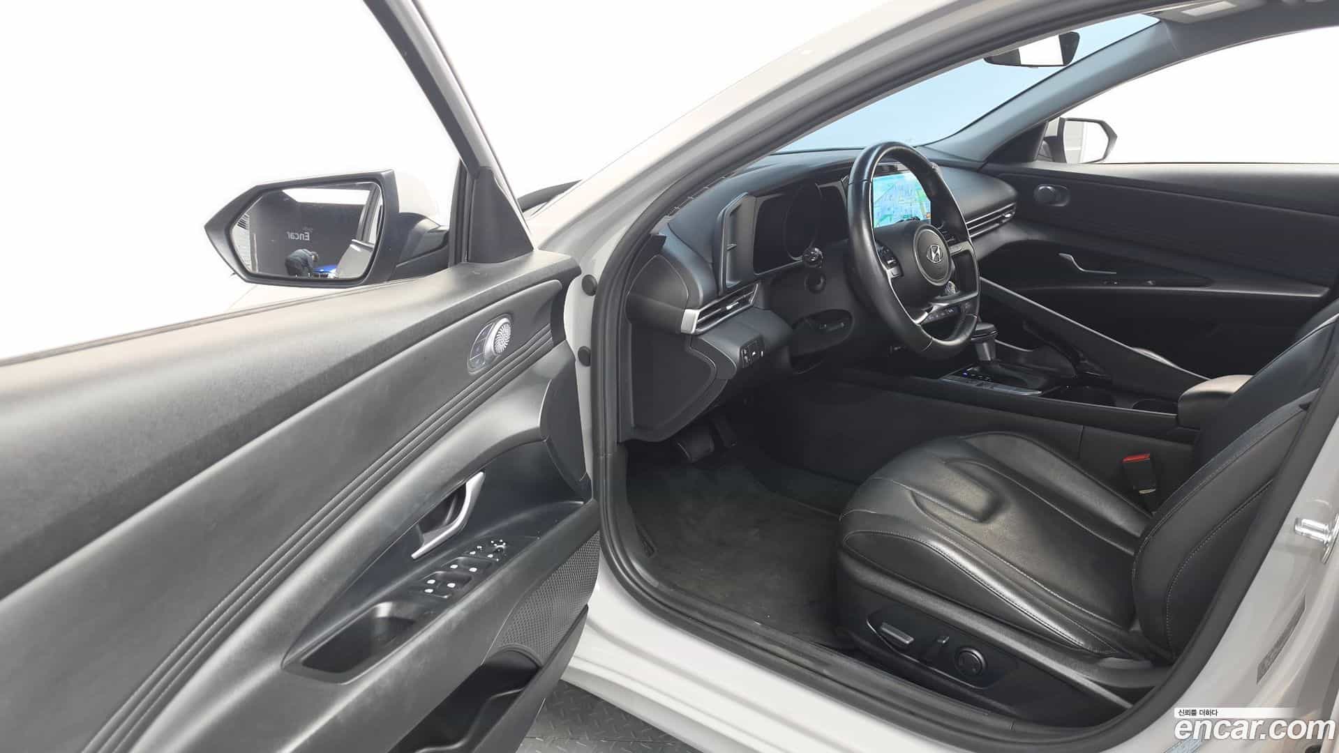 AVANTE Hyundai 2020.11-INNER-010