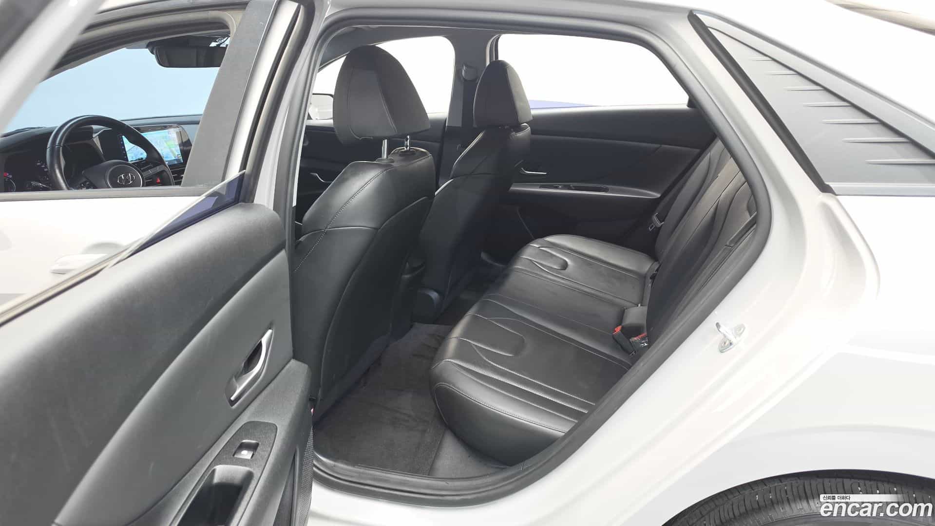 AVANTE Hyundai 2020.11-OPTION-016