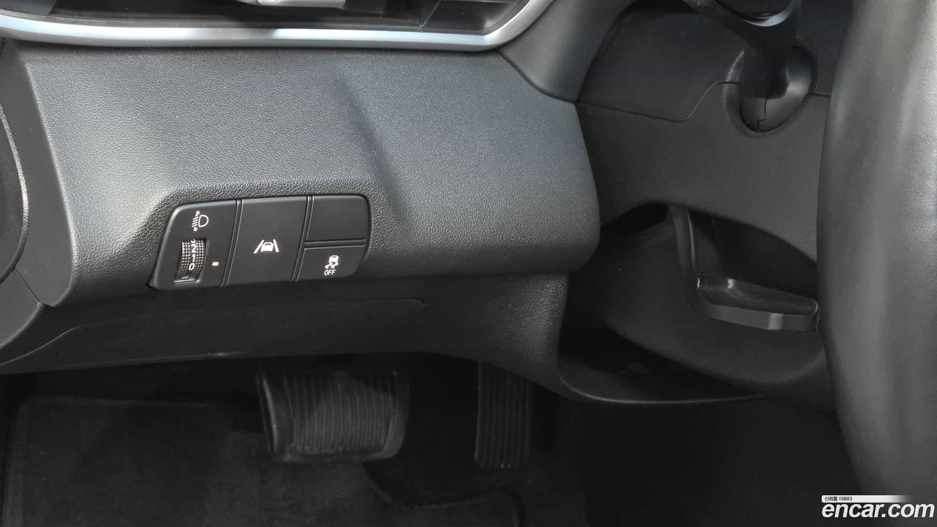 AVANTE Hyundai 2020.11-OPTION-021