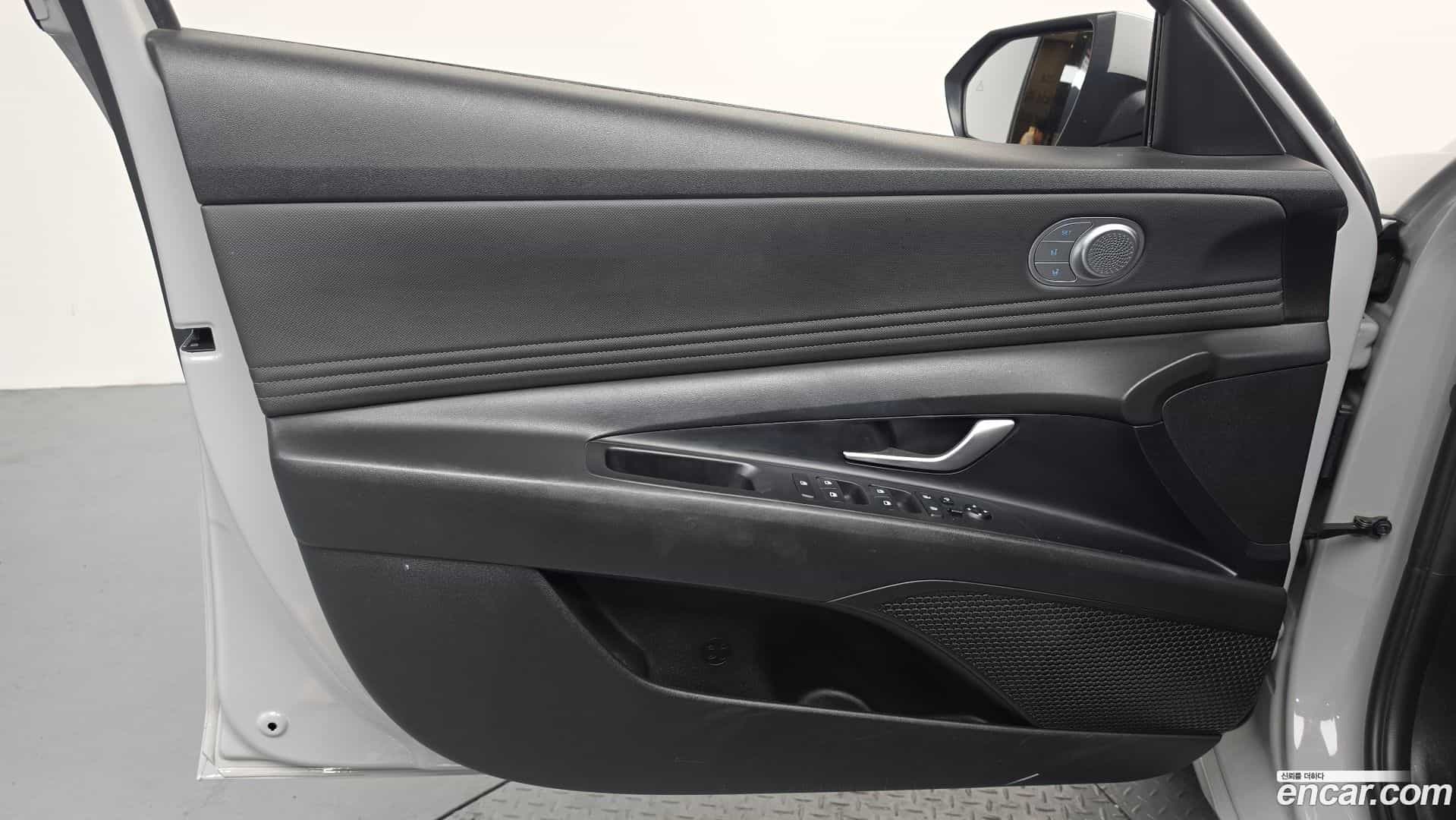 AVANTE Hyundai 2020.11-INNER-034