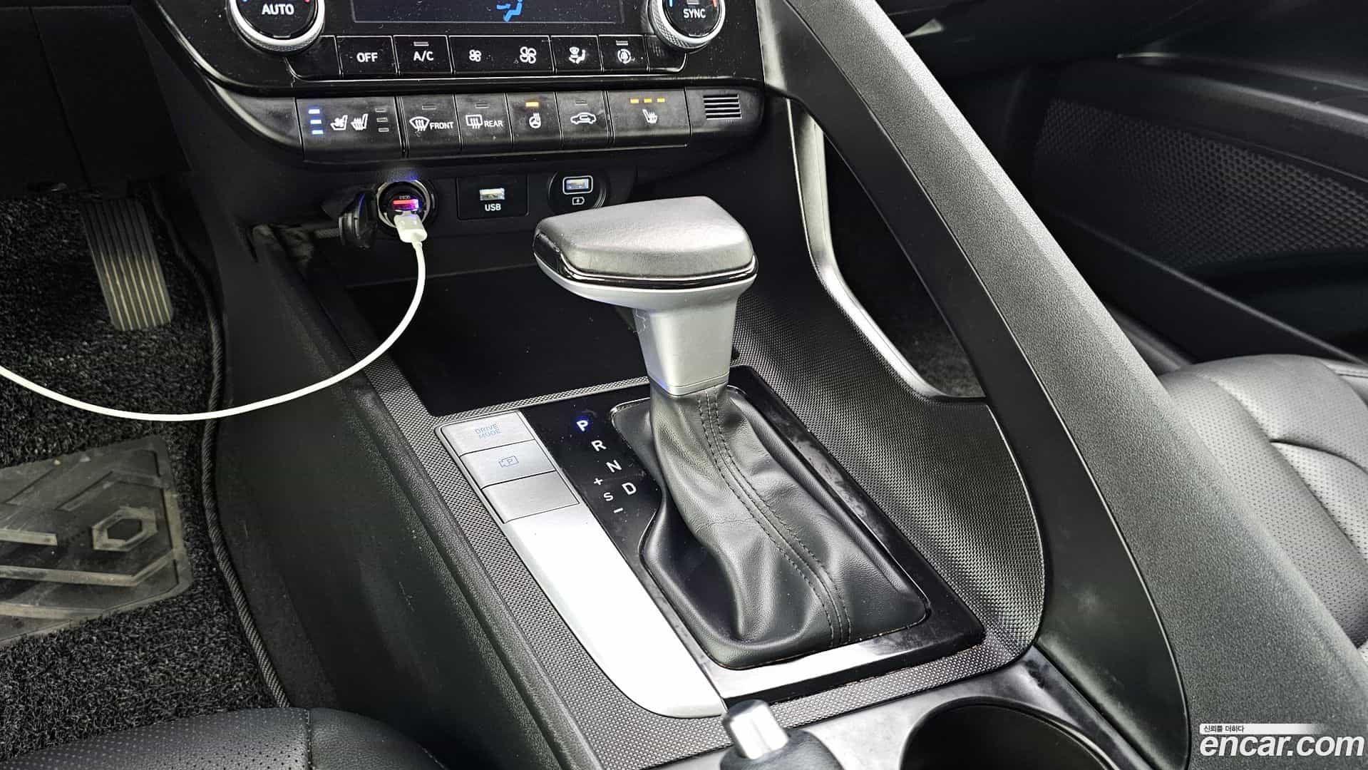 AVANTE Hyundai 2020.6-INNER-009
