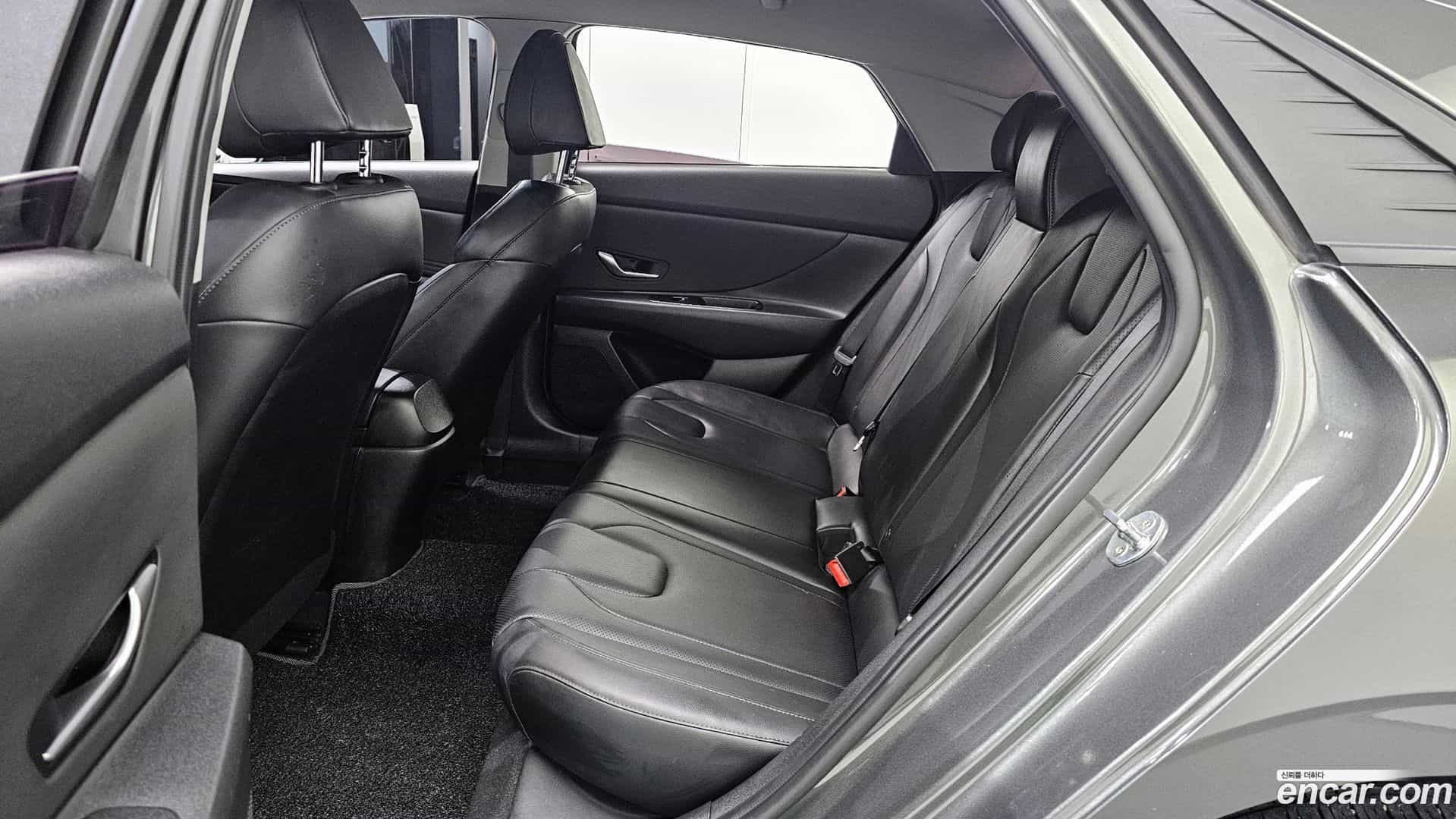 AVANTE Hyundai 2020.6-OPTION-016