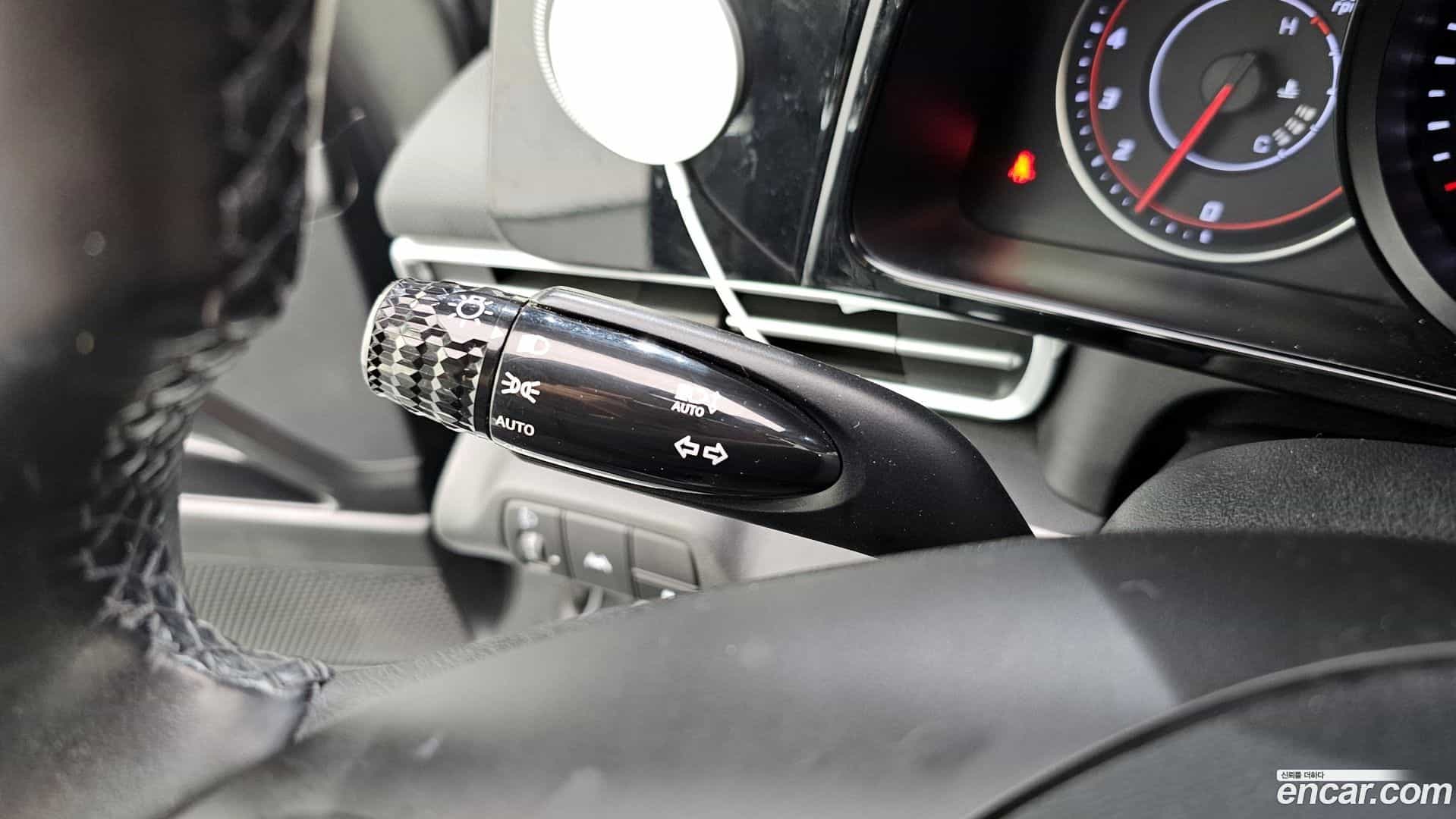 AVANTE Hyundai 2020.6-OPTION-022