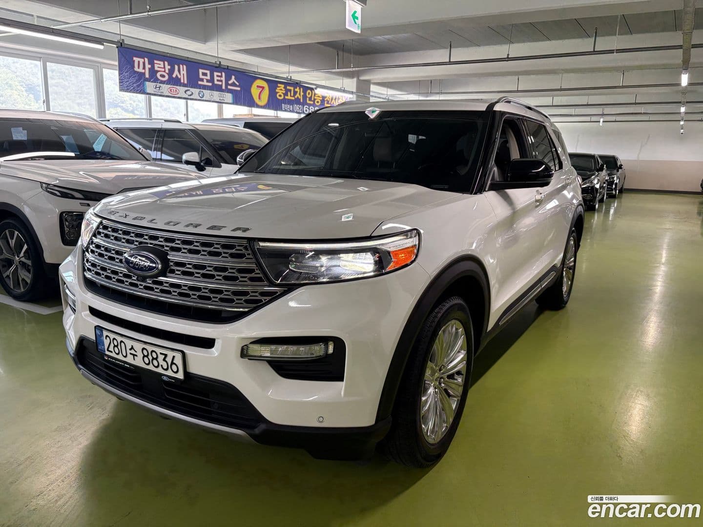 Main__Slider__Photo:Explorer Ford 2020.6-0