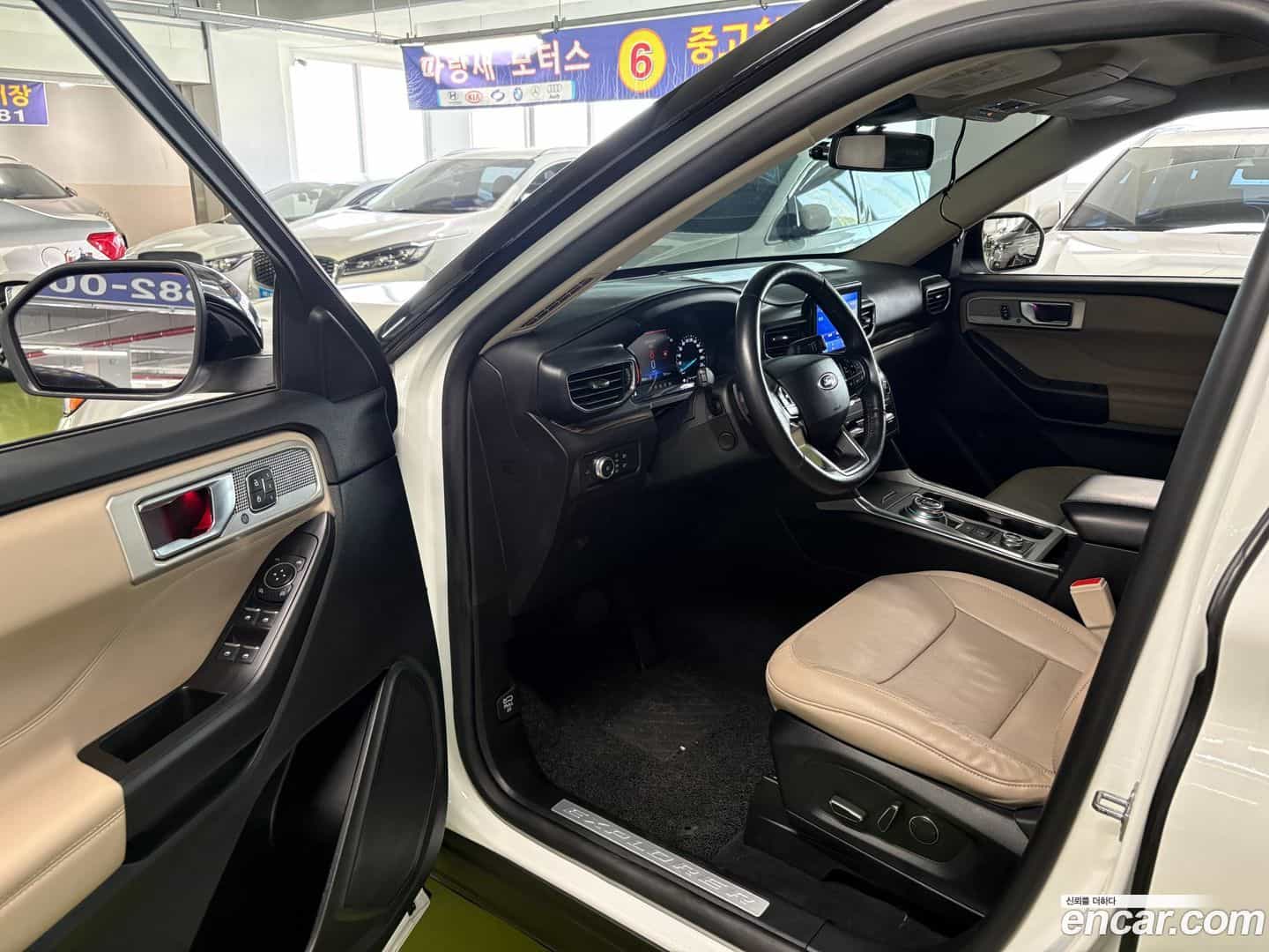 Explorer Ford 2020.6-INNER-010