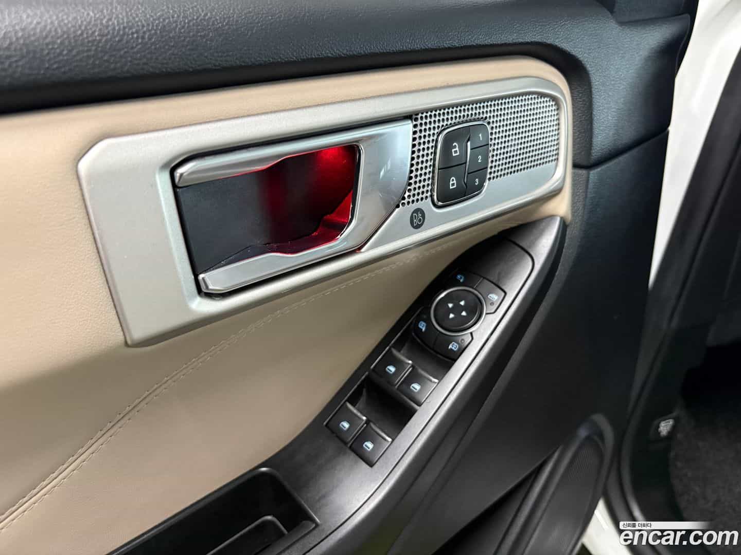 Explorer Ford 2020.6-OPTION-016