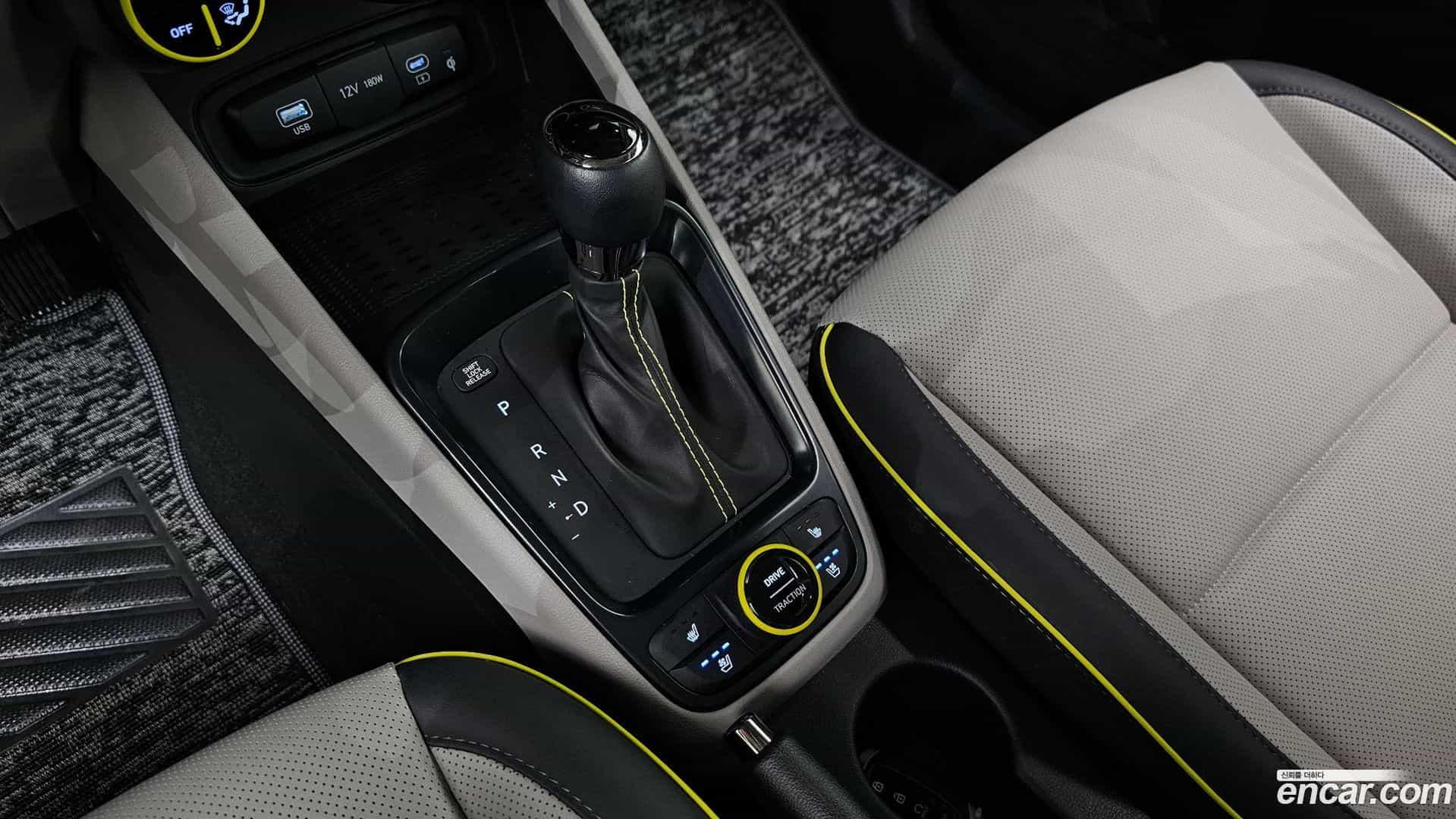 Venue Hyundai 2025.8-INNER-009