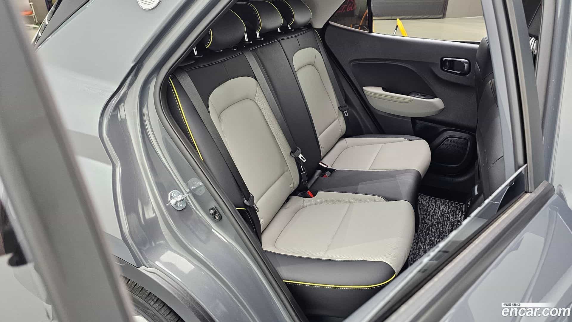 Venue Hyundai 2025.8-OPTION-015