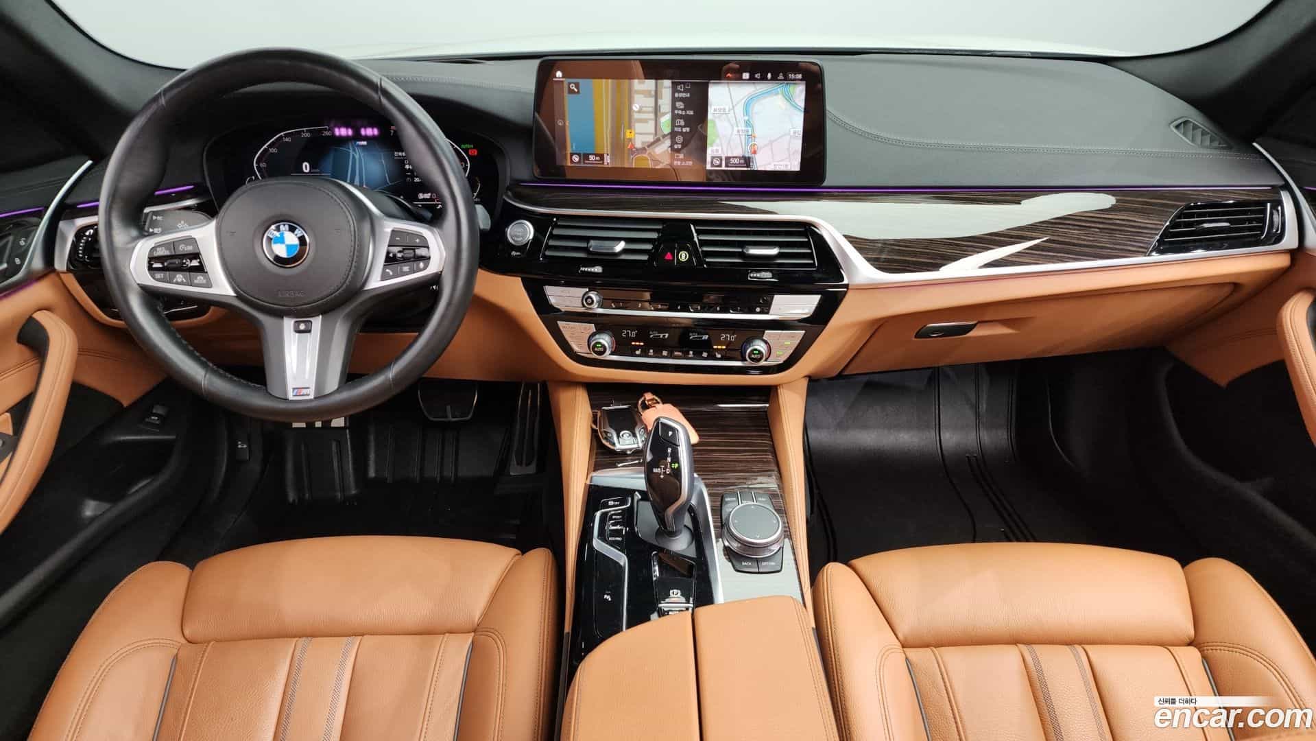 5-Series BMW 2022.1-INNER-007