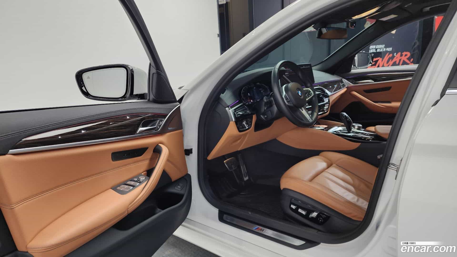 5-Series BMW 2022.1-INNER-010