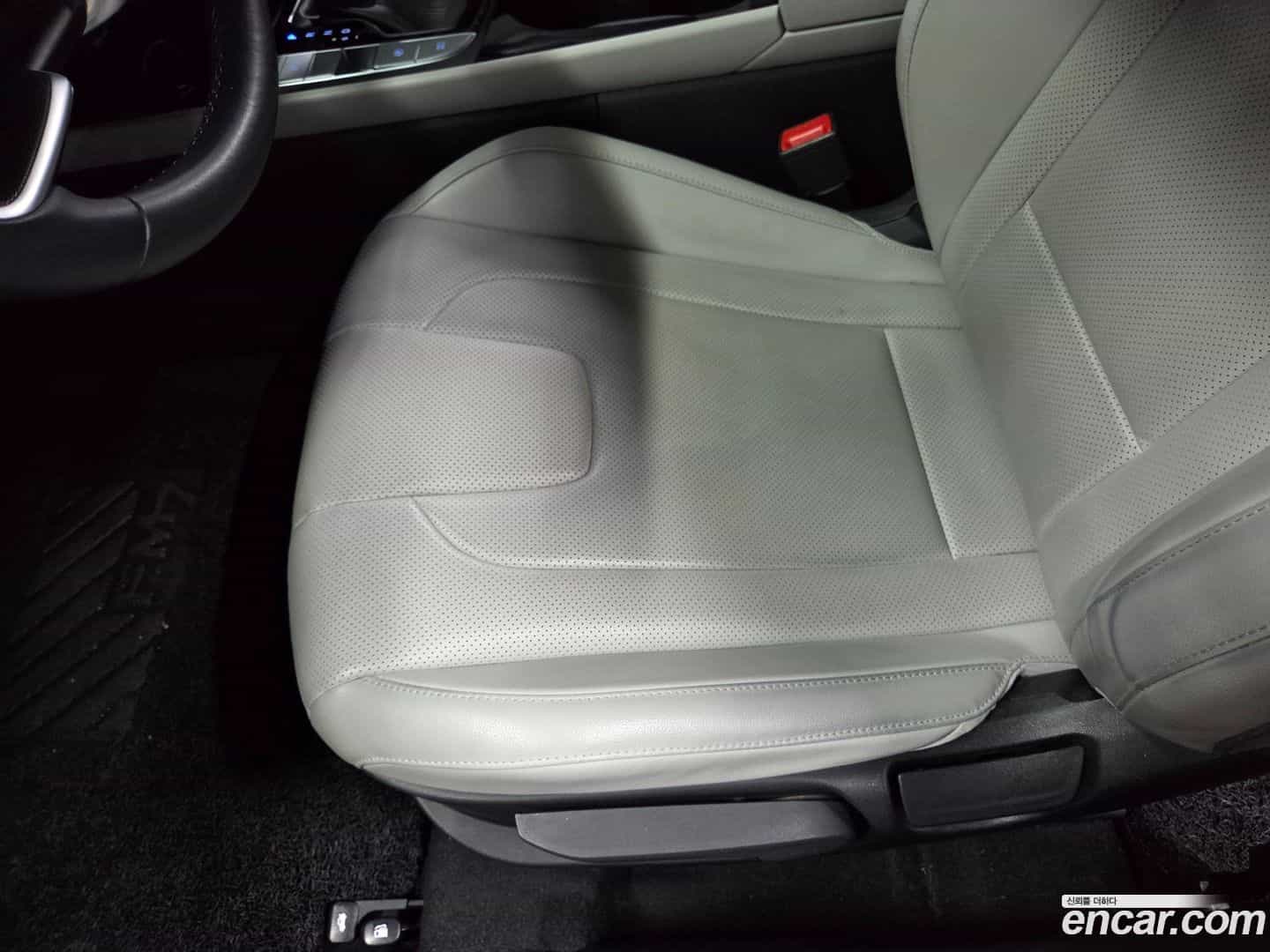 AVANTE Hyundai 2021.5-INNER-010