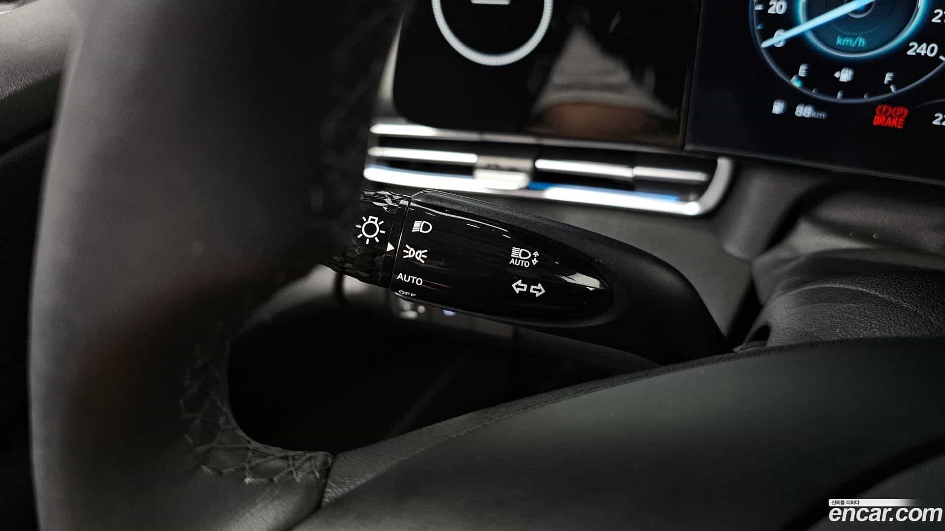 AVANTE Hyundai 2024.6-OPTION-020