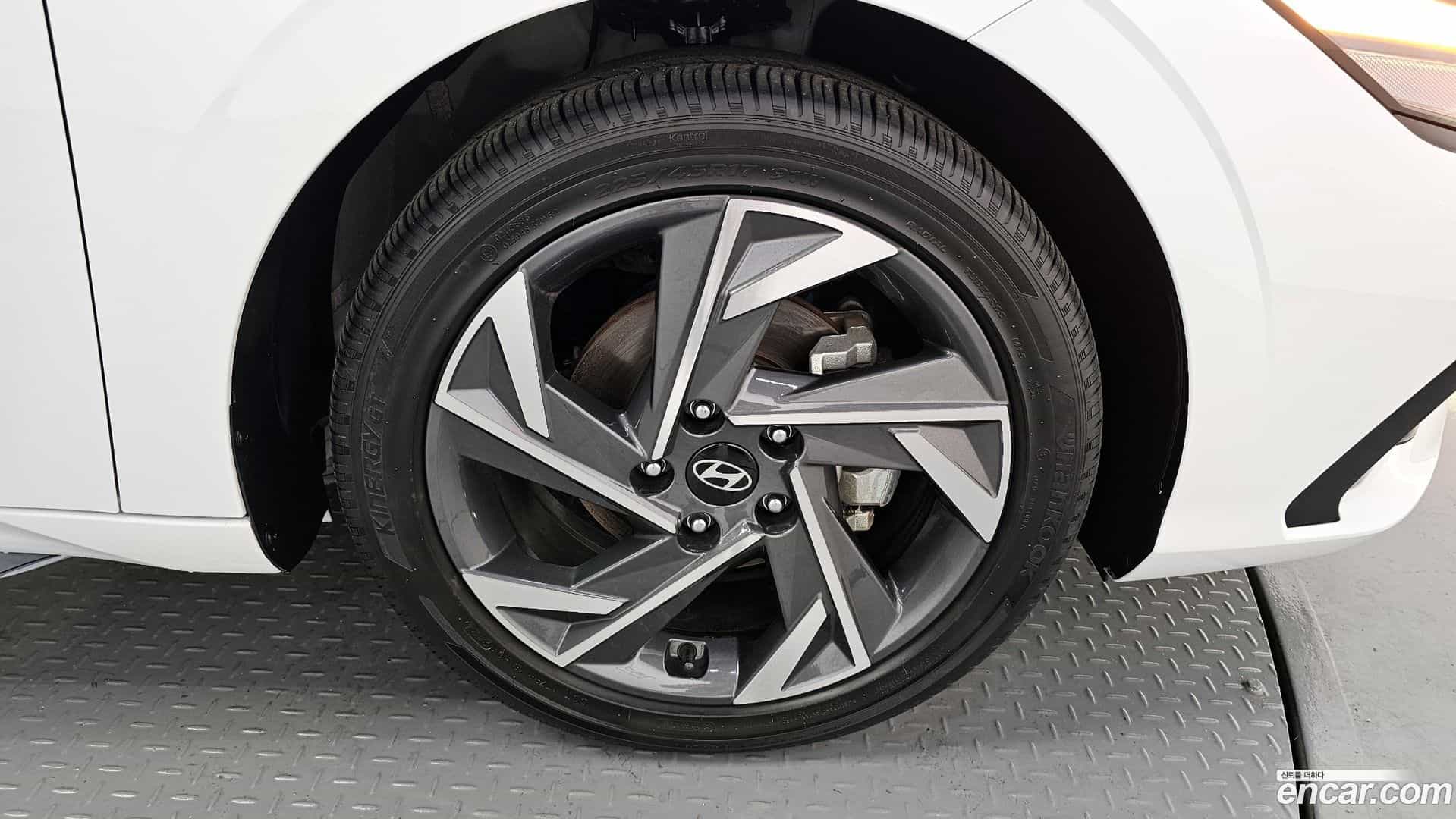 AVANTE Hyundai 2024.6-OUTER-031