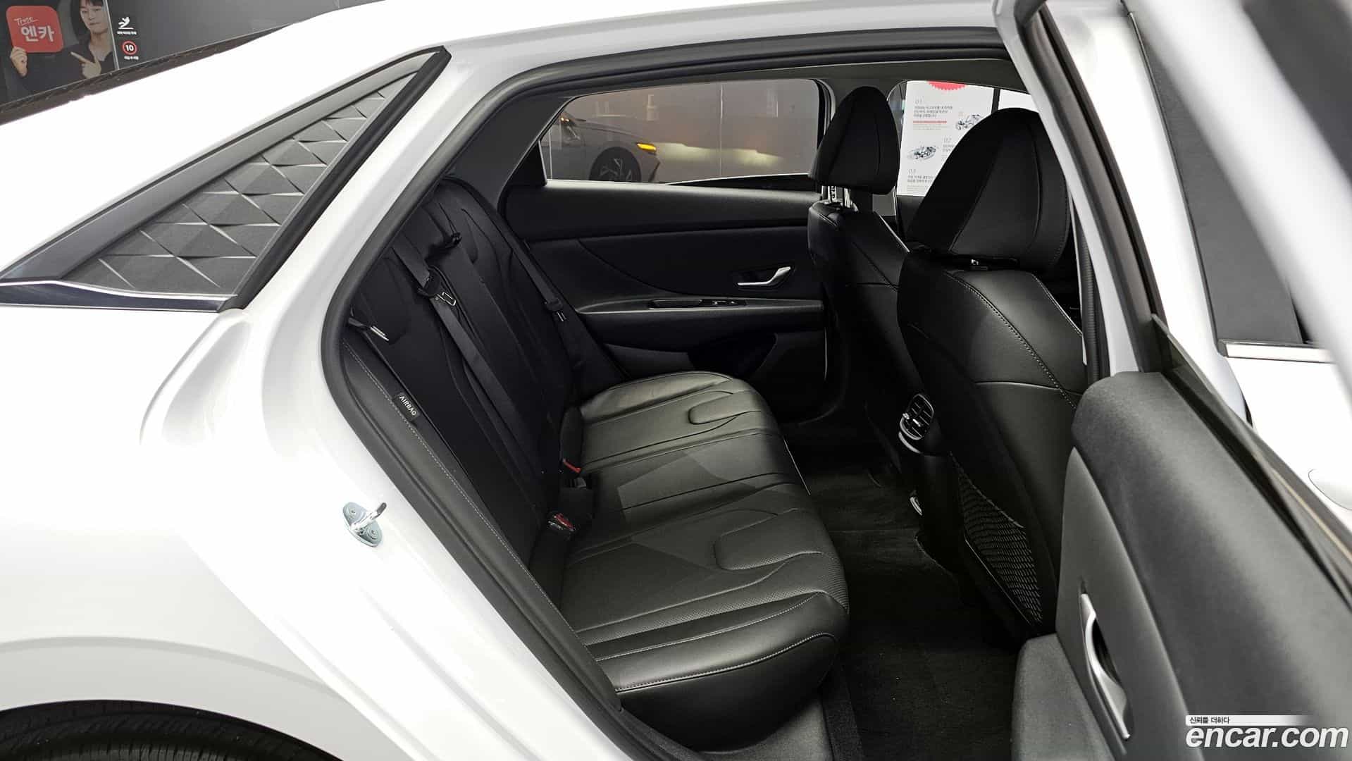 AVANTE Hyundai 2024.6-INNER-036