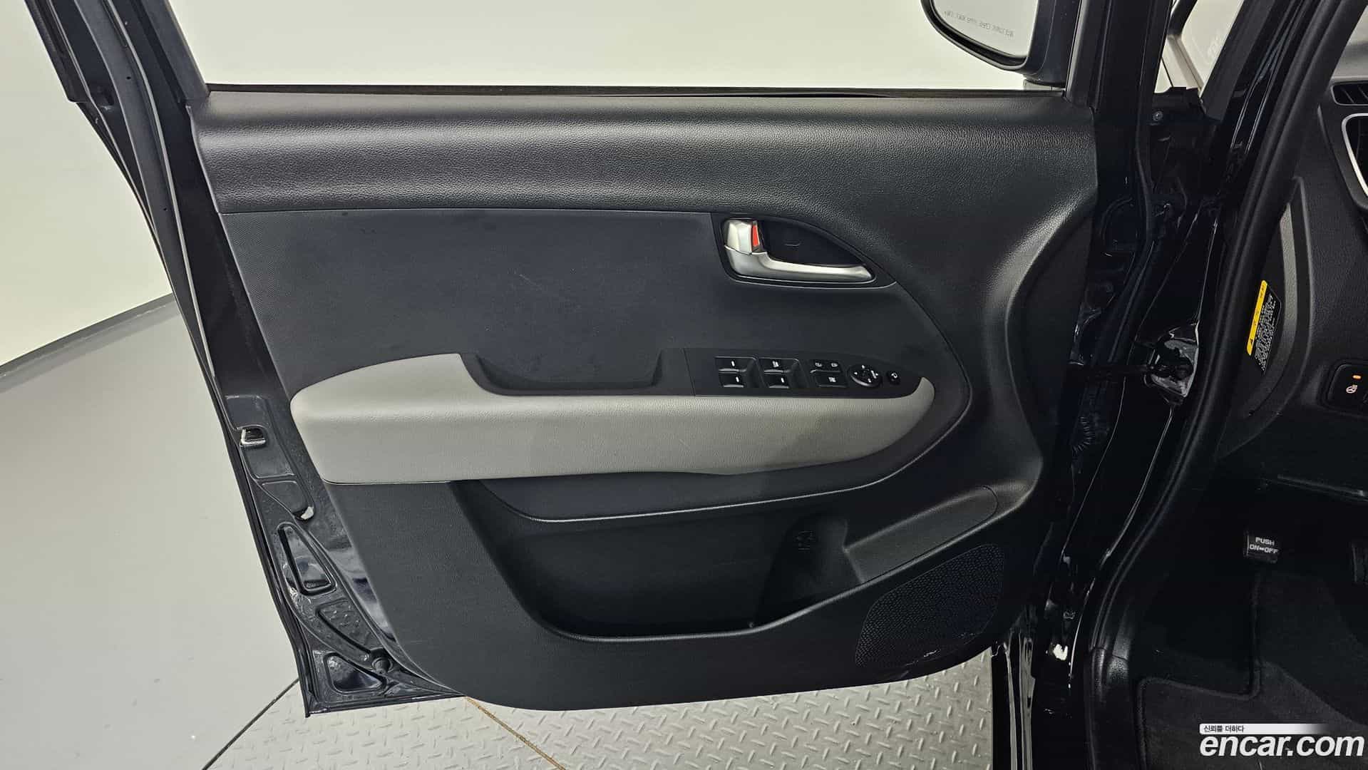RAY Kia 2022.5-INNER-034