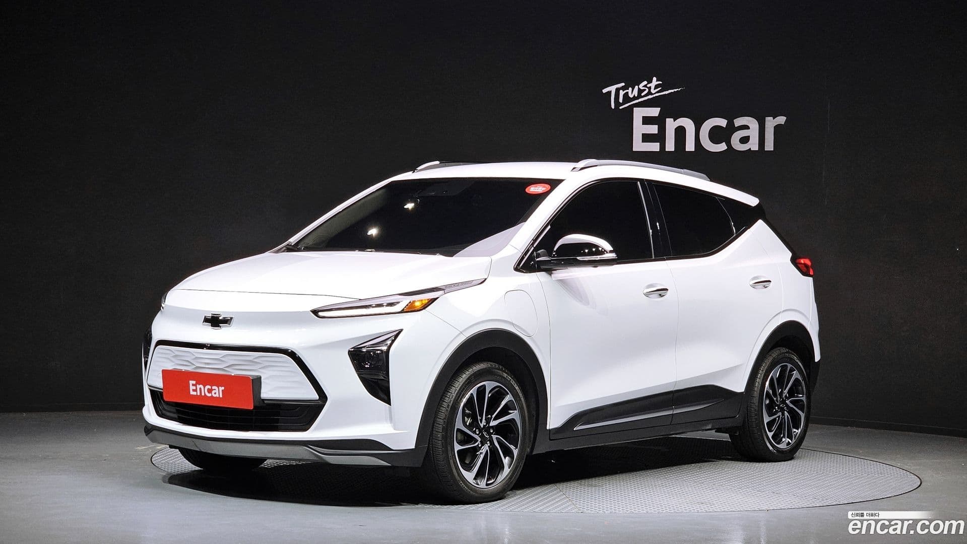 Main__Slider__Photo:볼트 EUV Chevrolet 2022.10-0