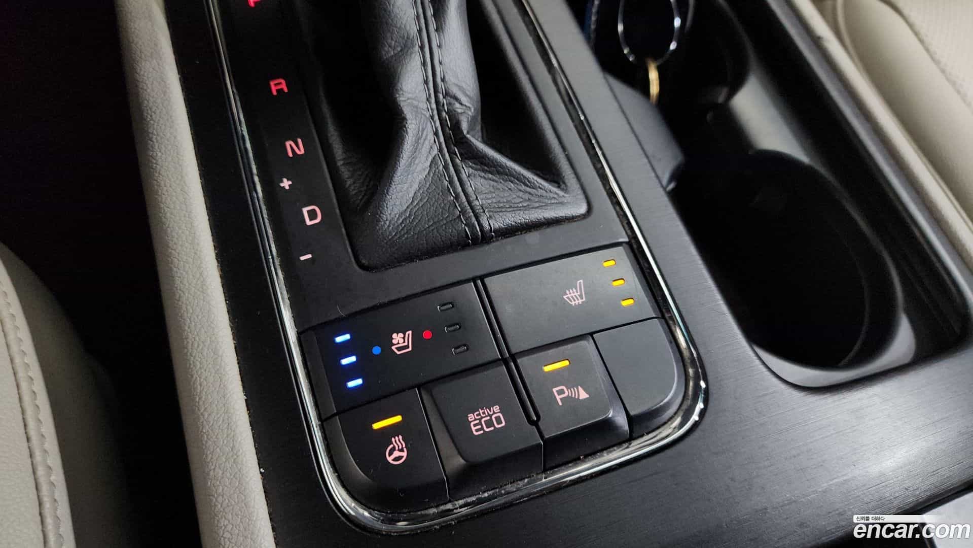Canival Kia 2015.6-OPTION-023