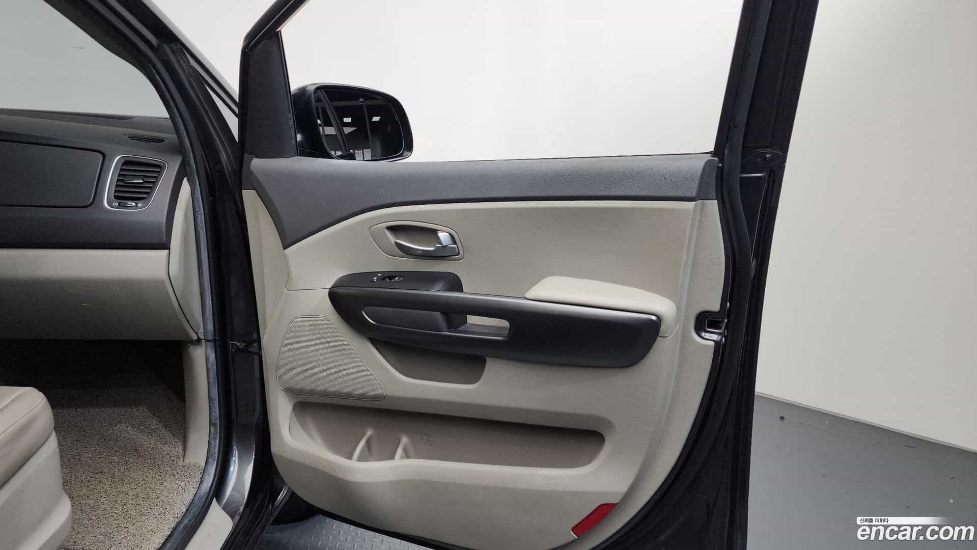 Canival Kia 2015.6-INNER-035