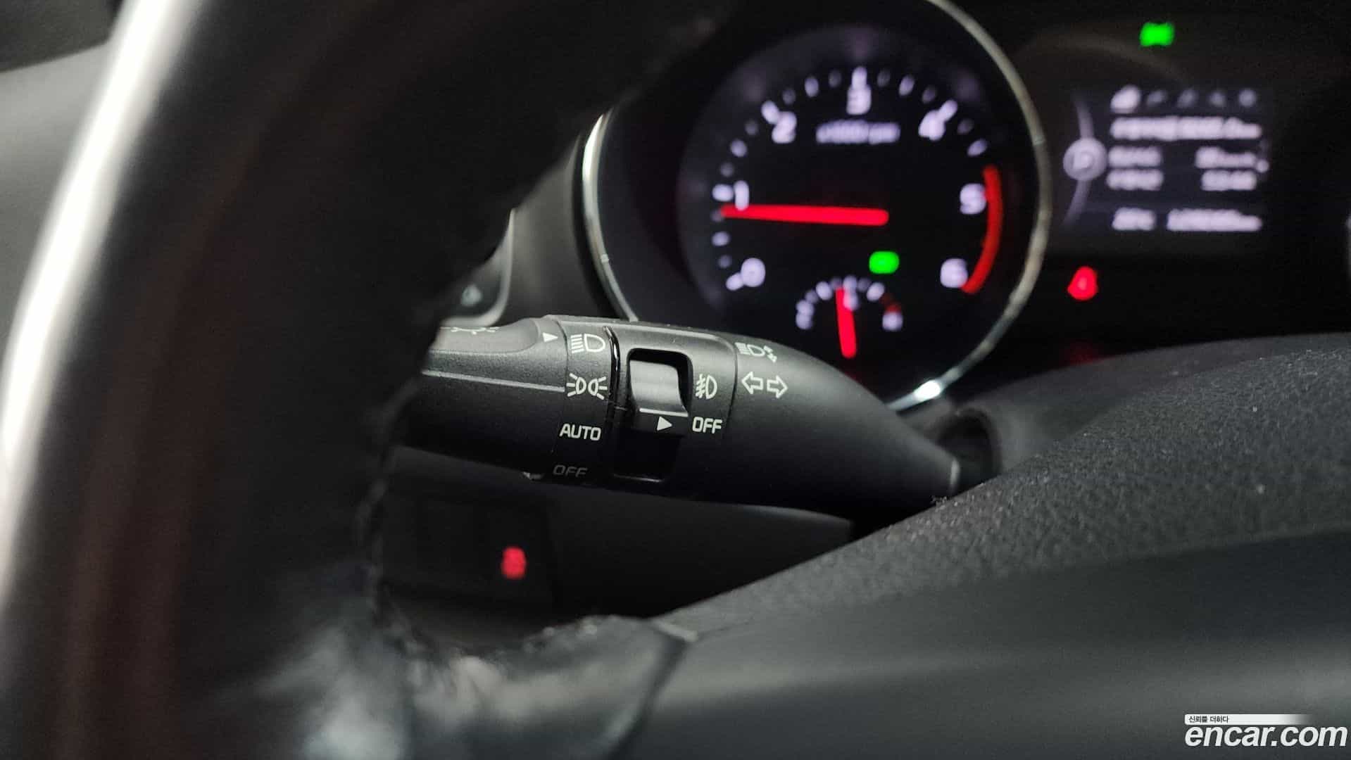 Canival Kia 2015.6-OPTION-046