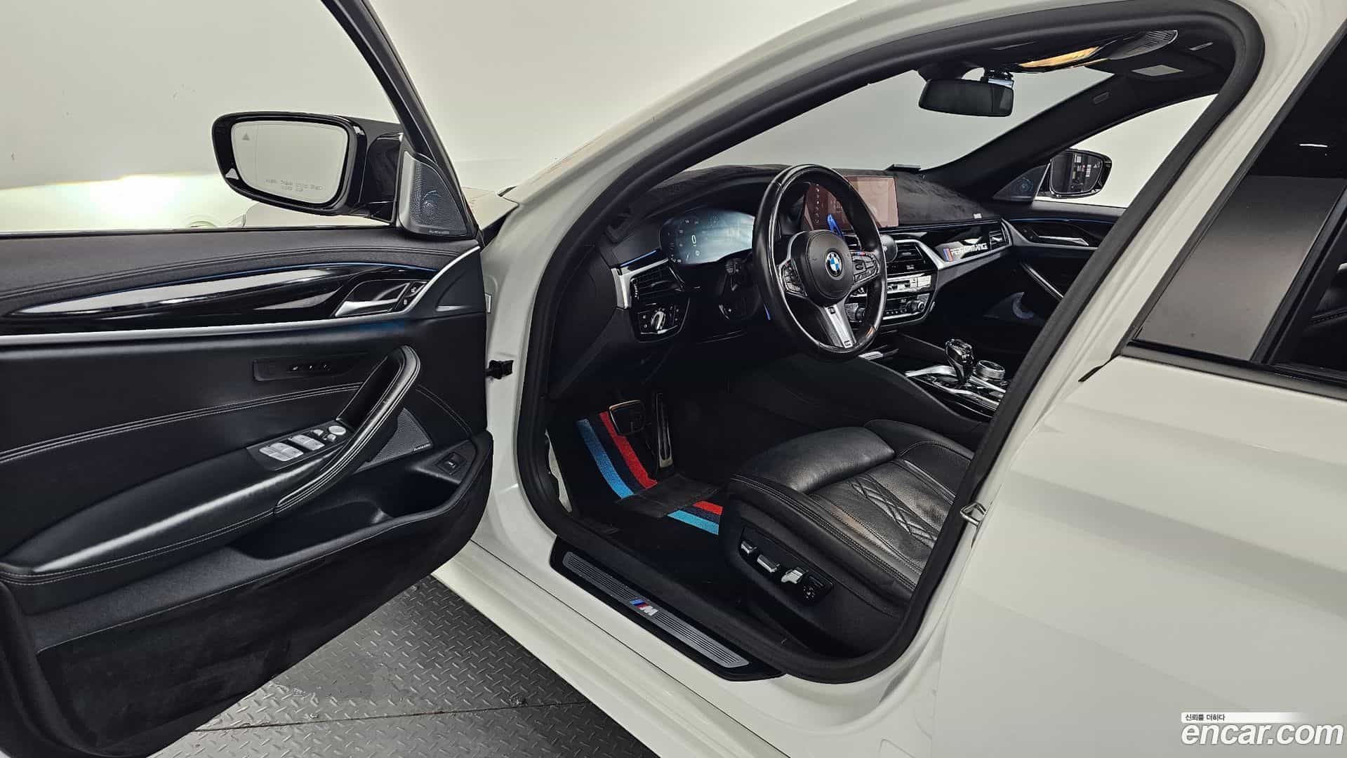 5-Series BMW 2019.6-INNER-010