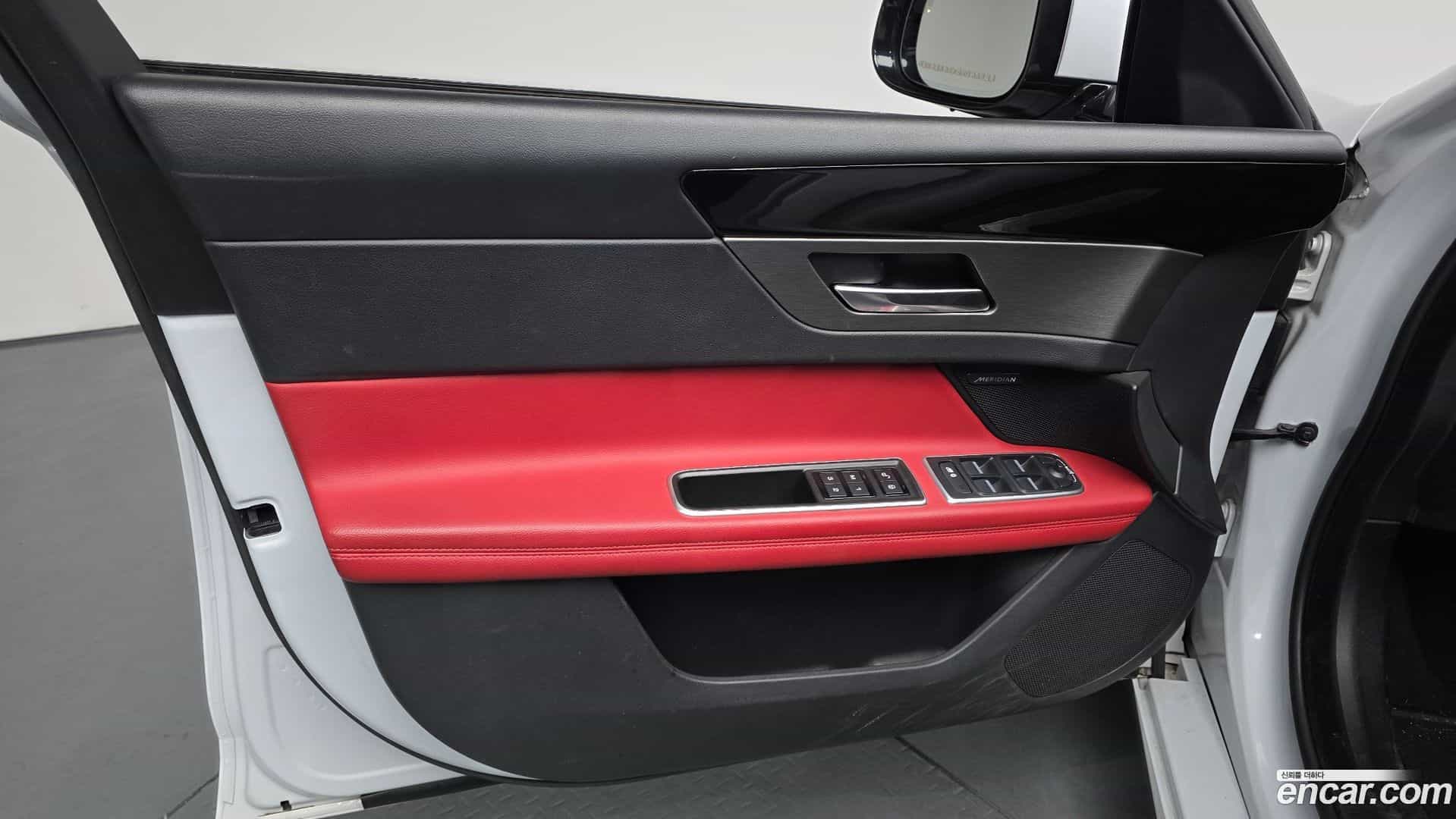 XF Jaguar 2020.11-INNER-034