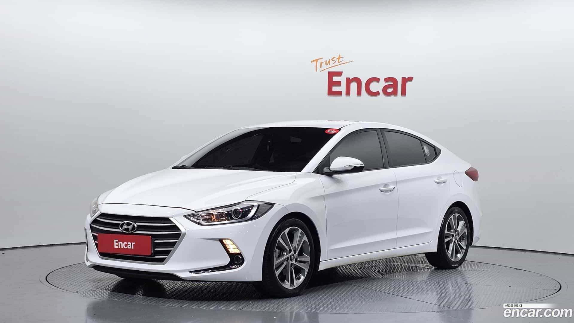 AVANTE Hyundai 2018.1-OUTER-001