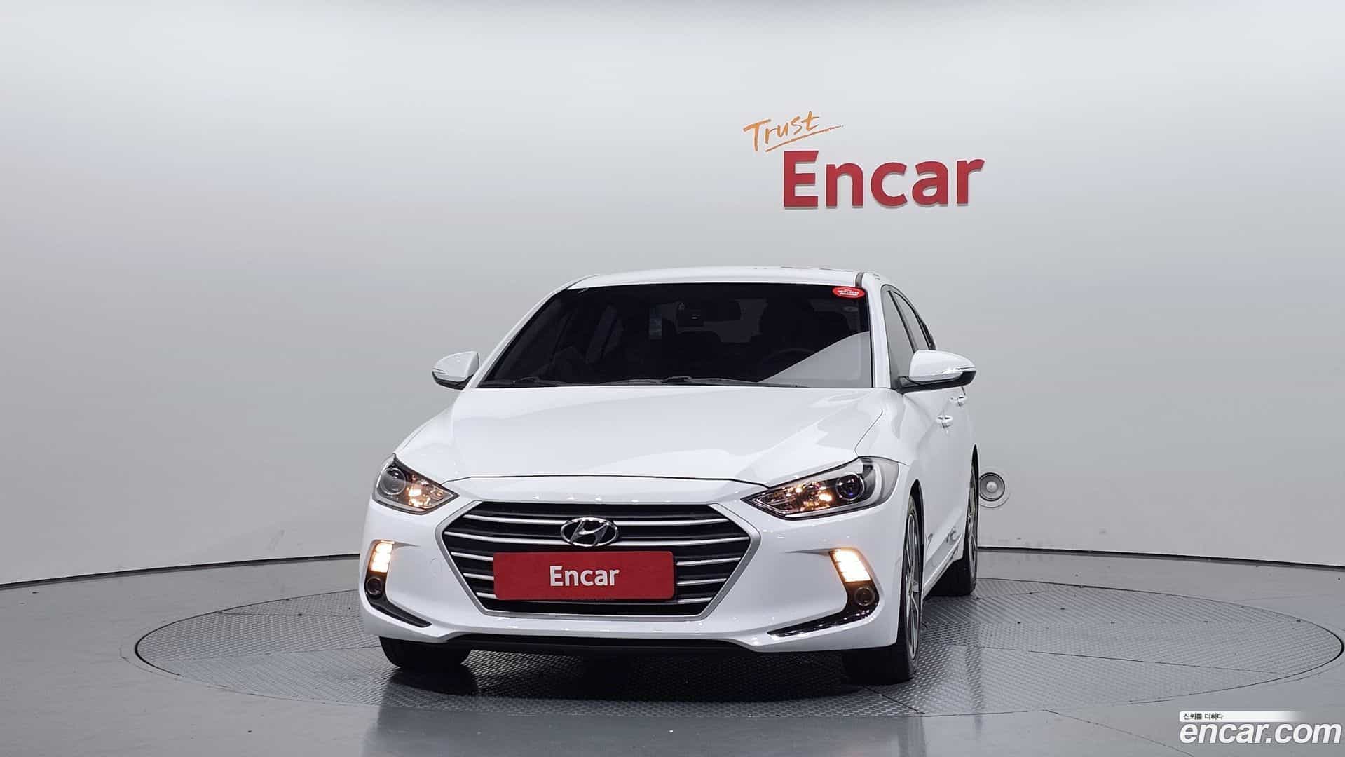 AVANTE Hyundai 2018.1-OUTER-003