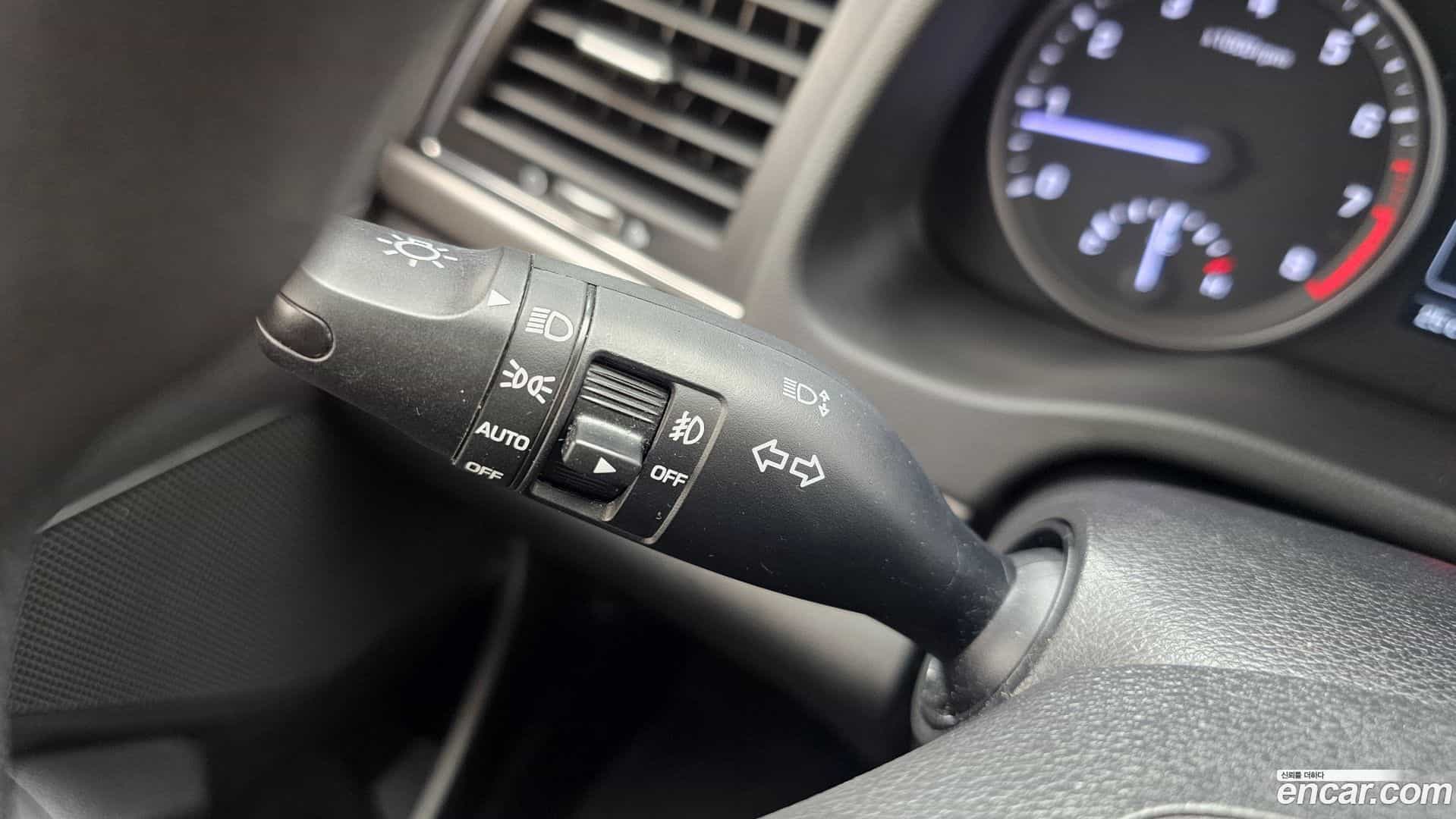AVANTE Hyundai 2018.1-OPTION-042