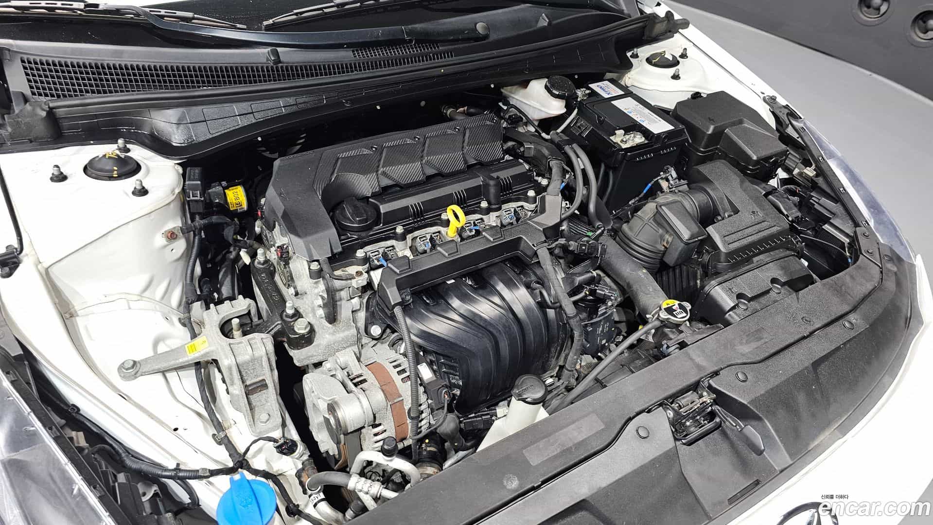 AVANTE Hyundai 2022.5-OUTER-006
