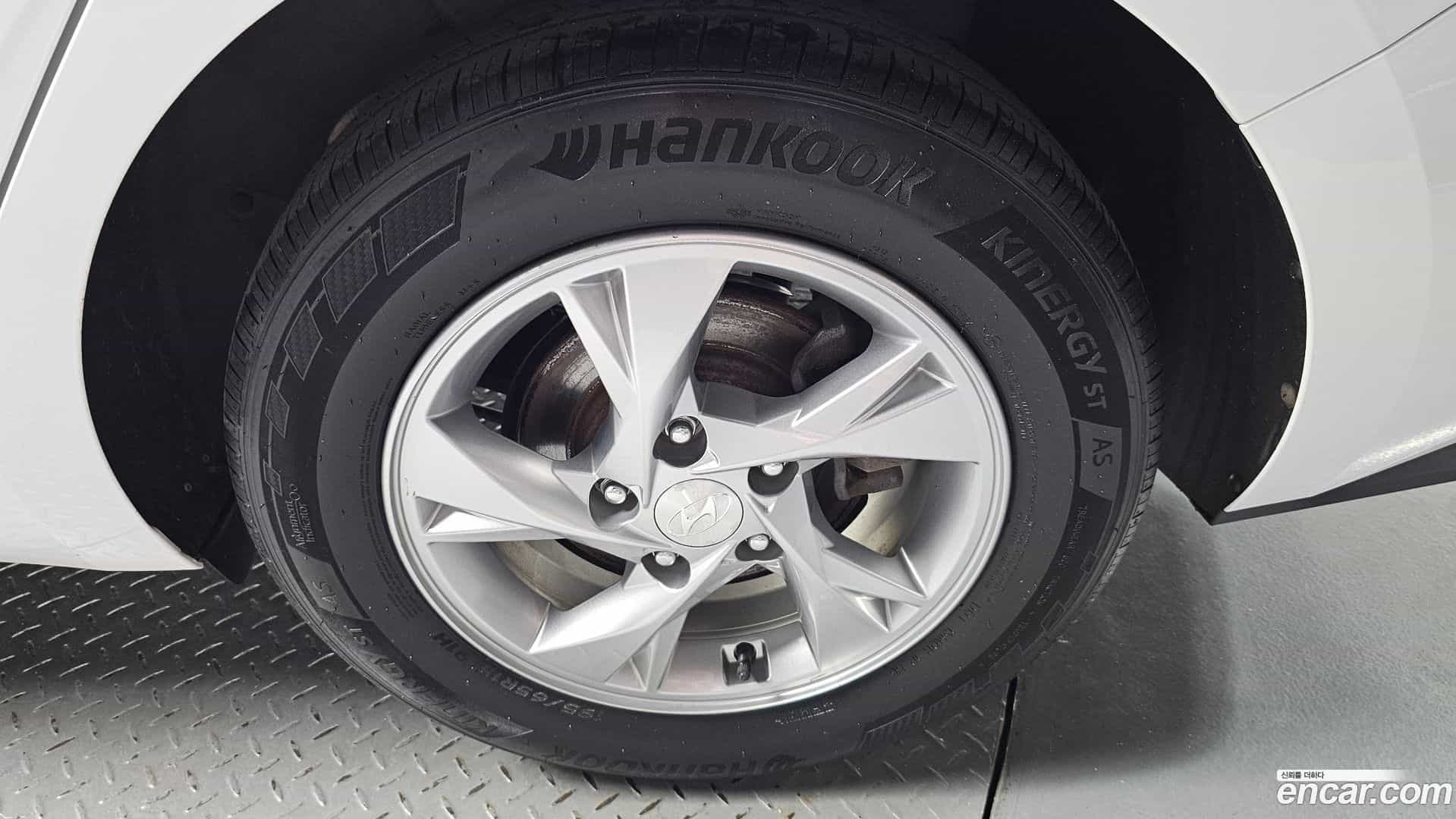 AVANTE Hyundai 2022.5-OUTER-031