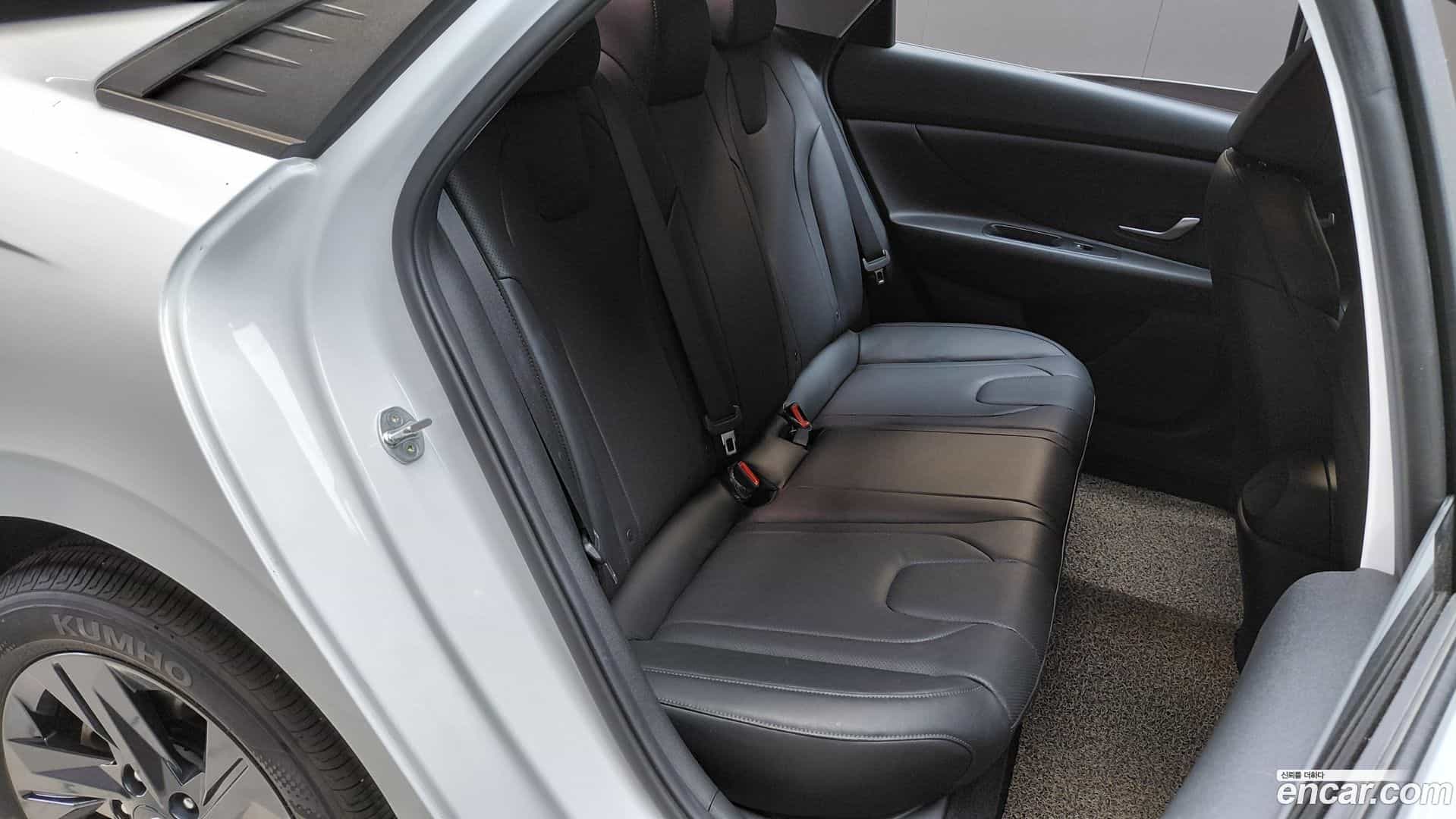 AVANTE Hyundai 2022.5-OPTION-015