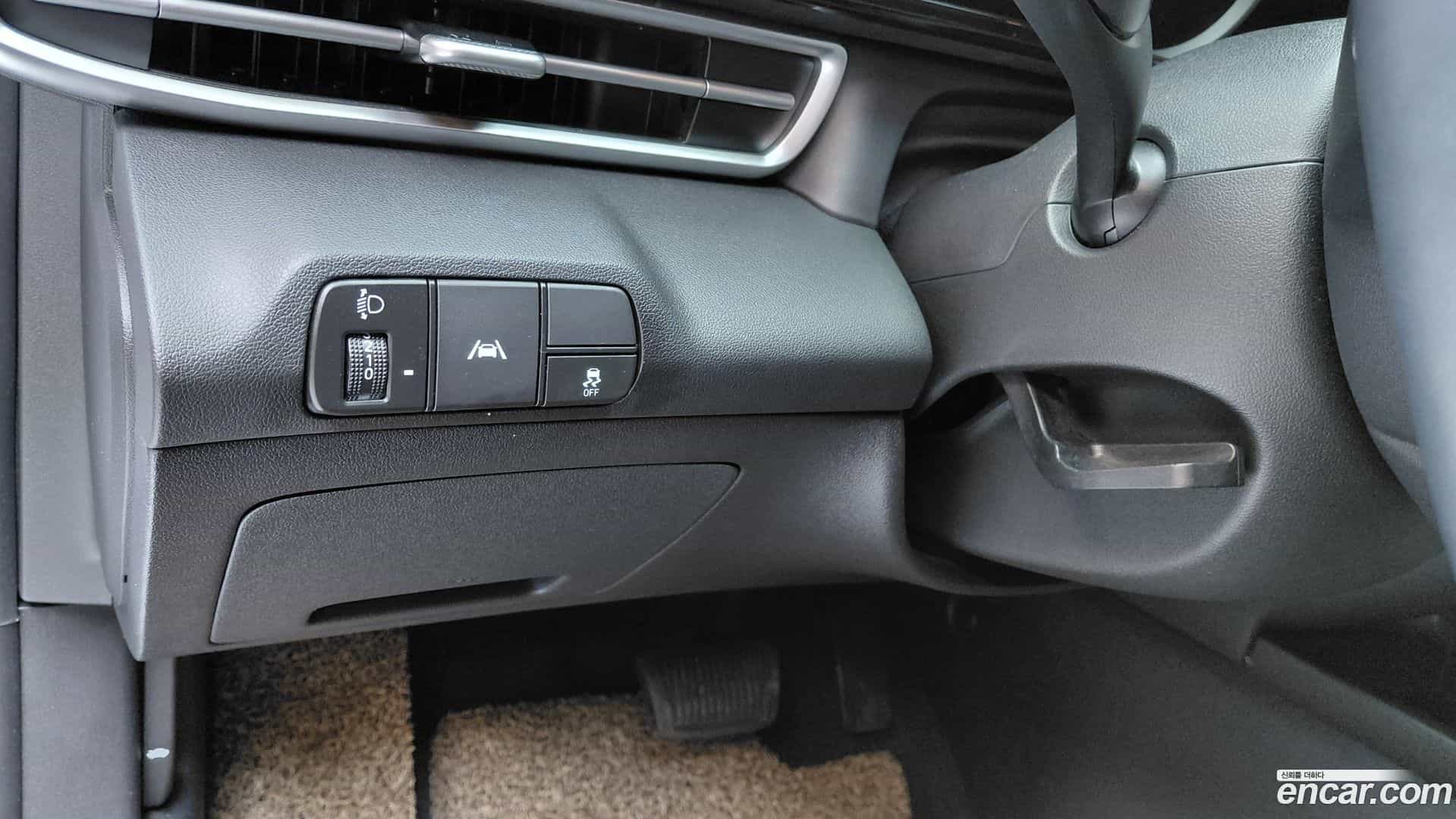 AVANTE Hyundai 2022.5-OPTION-024