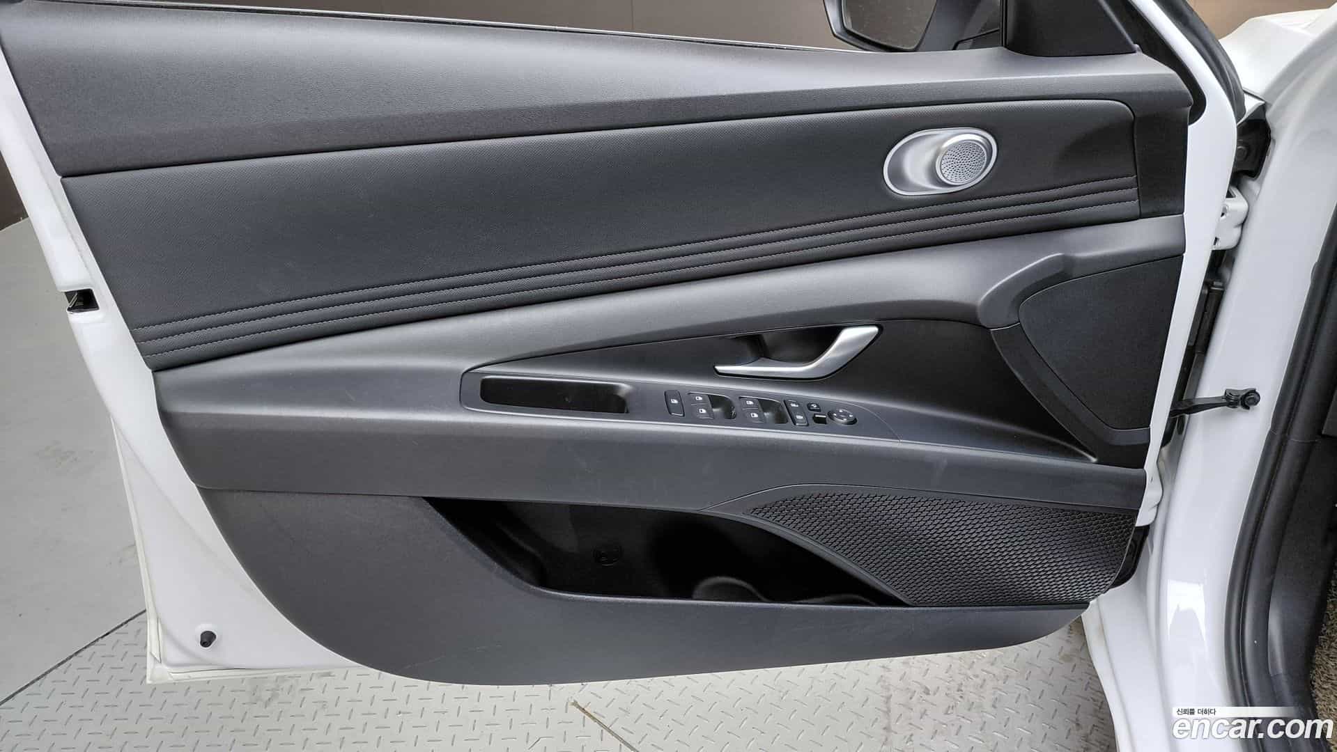 AVANTE Hyundai 2022.5-INNER-034