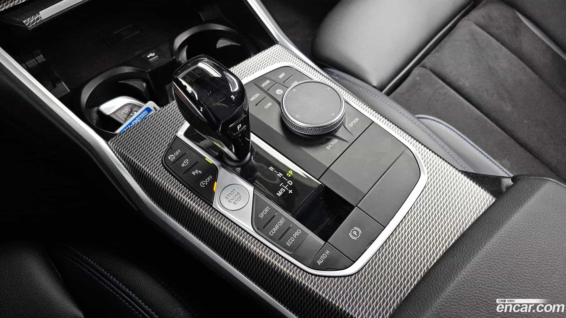 3-Series BMW 2020.4-INNER-009