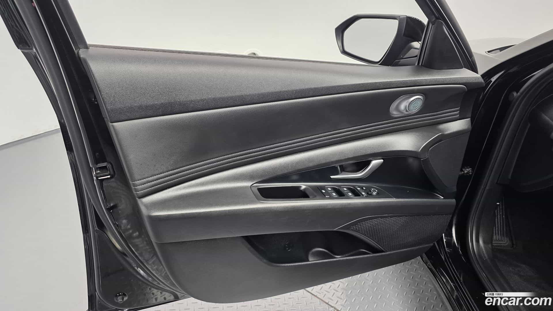 AVANTE Hyundai 2020.11-INNER-034