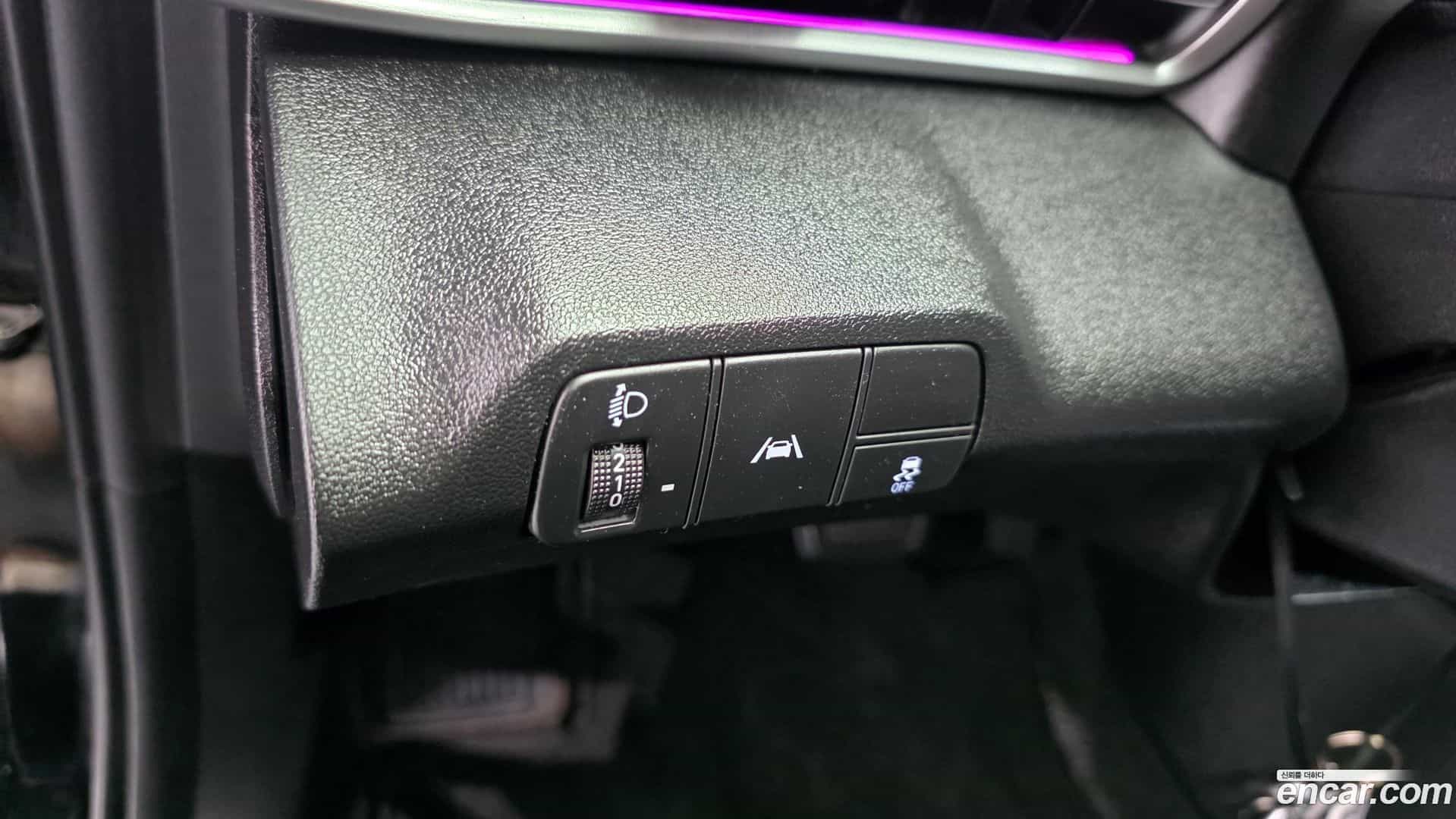 AVANTE Hyundai 2020.11-OPTION-041