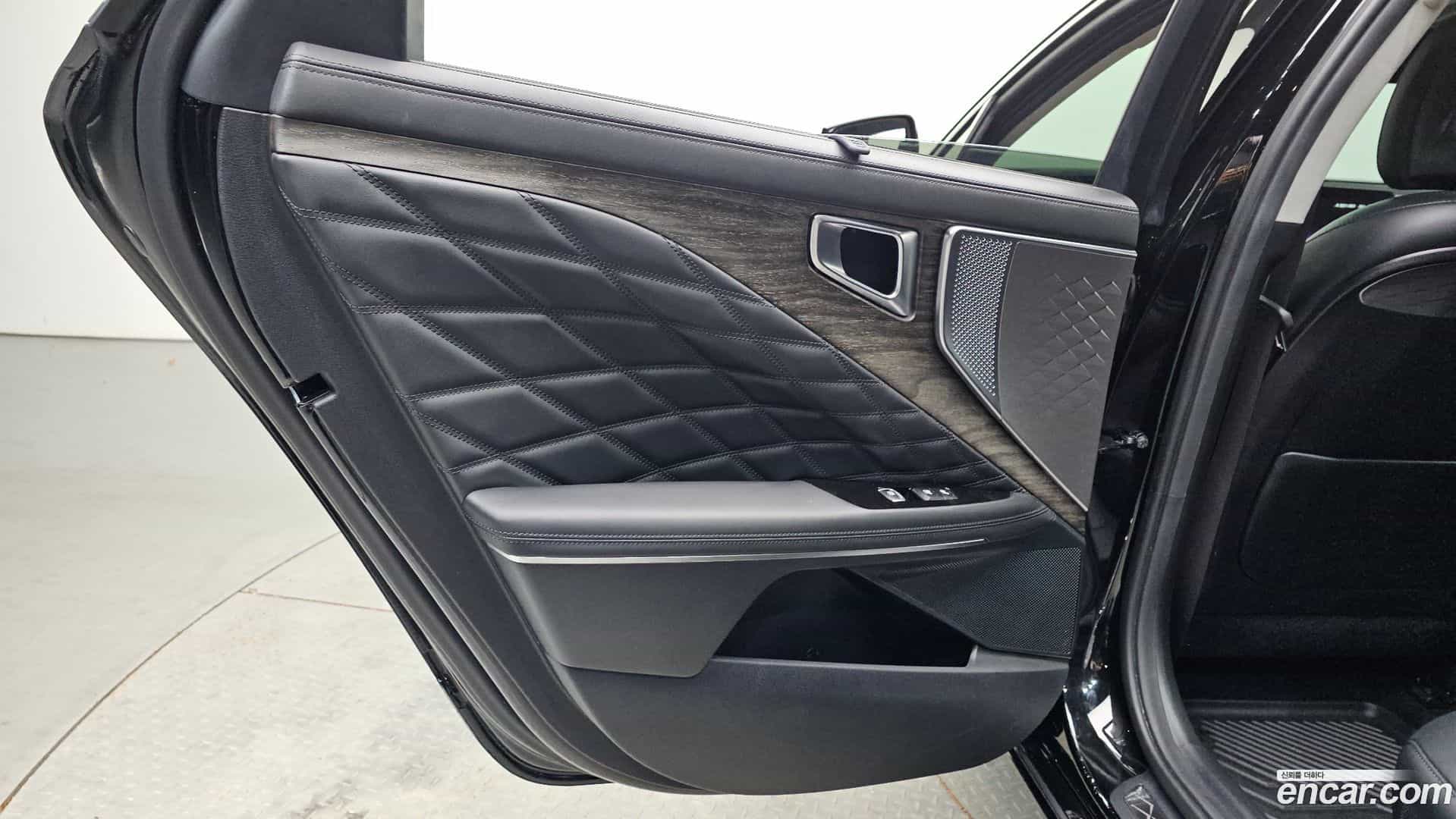 K8 Kia 2021.4-INNER-035