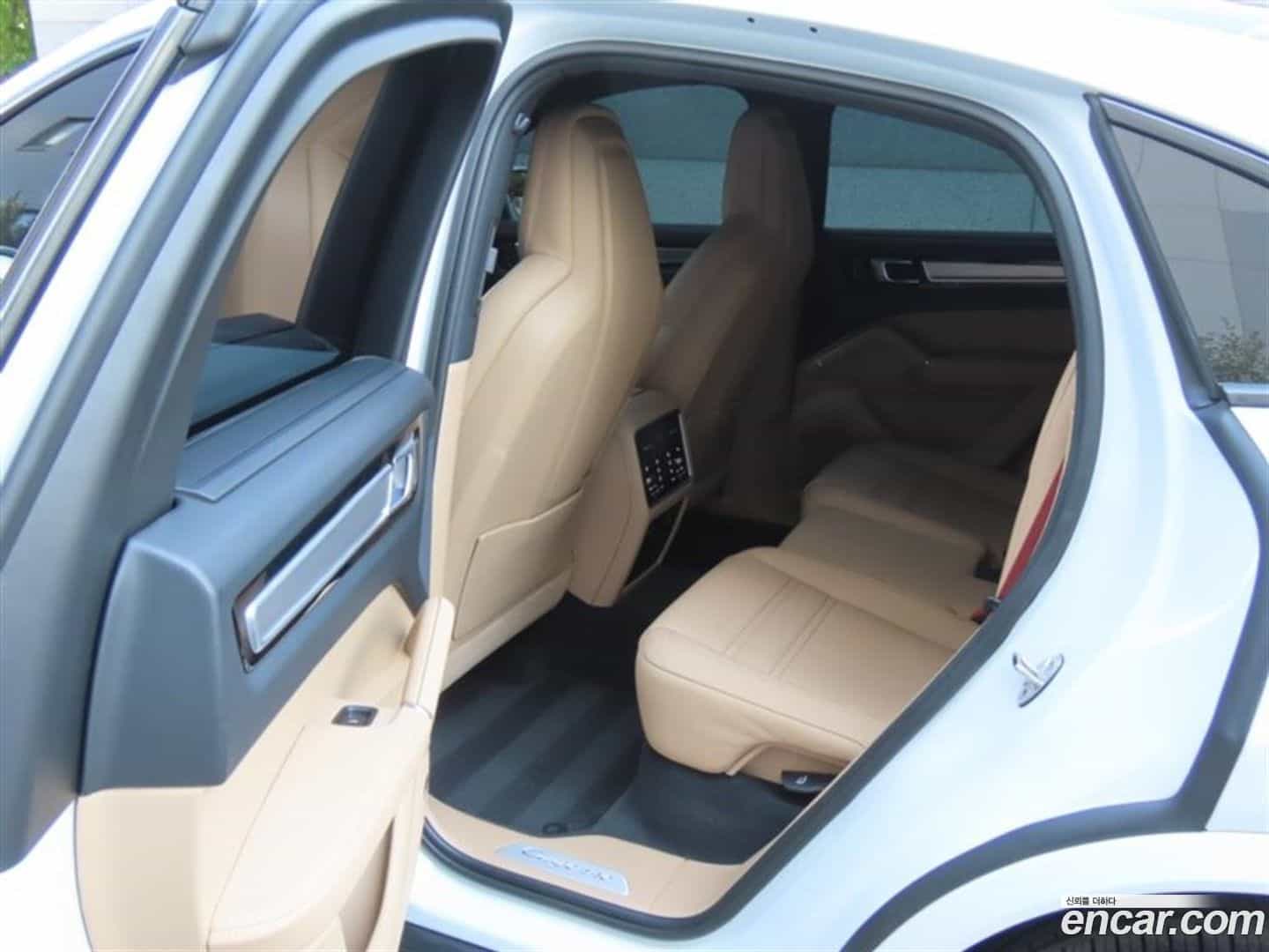 Cayenne Porsche 2022.6-INNER-010