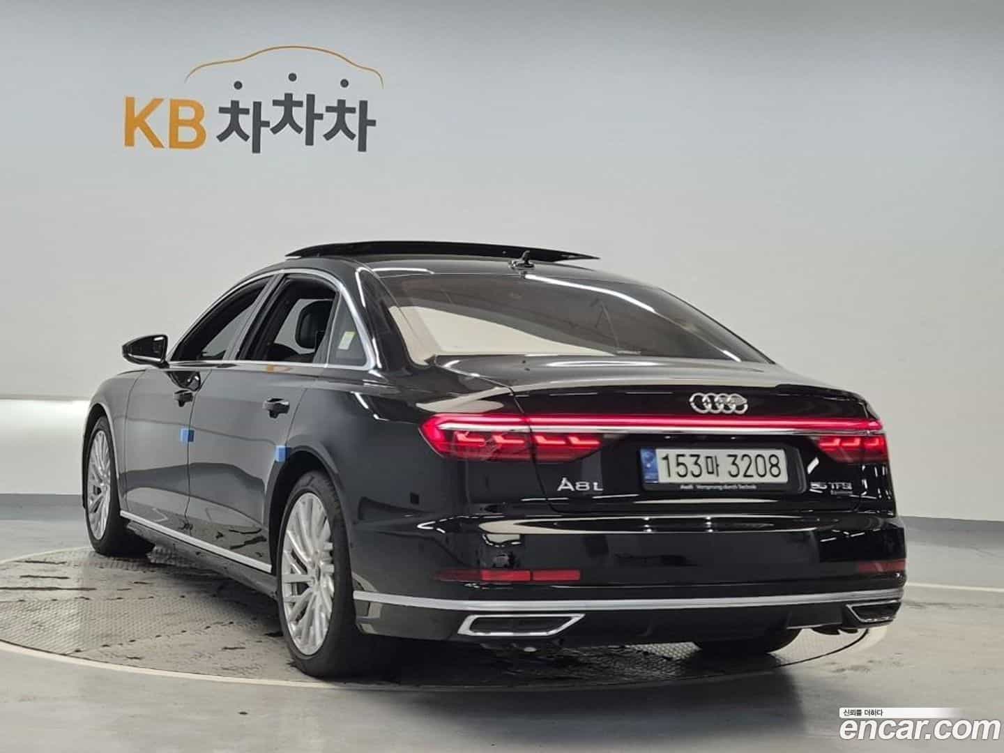 A8 Audi 2021.11-OUTER-002