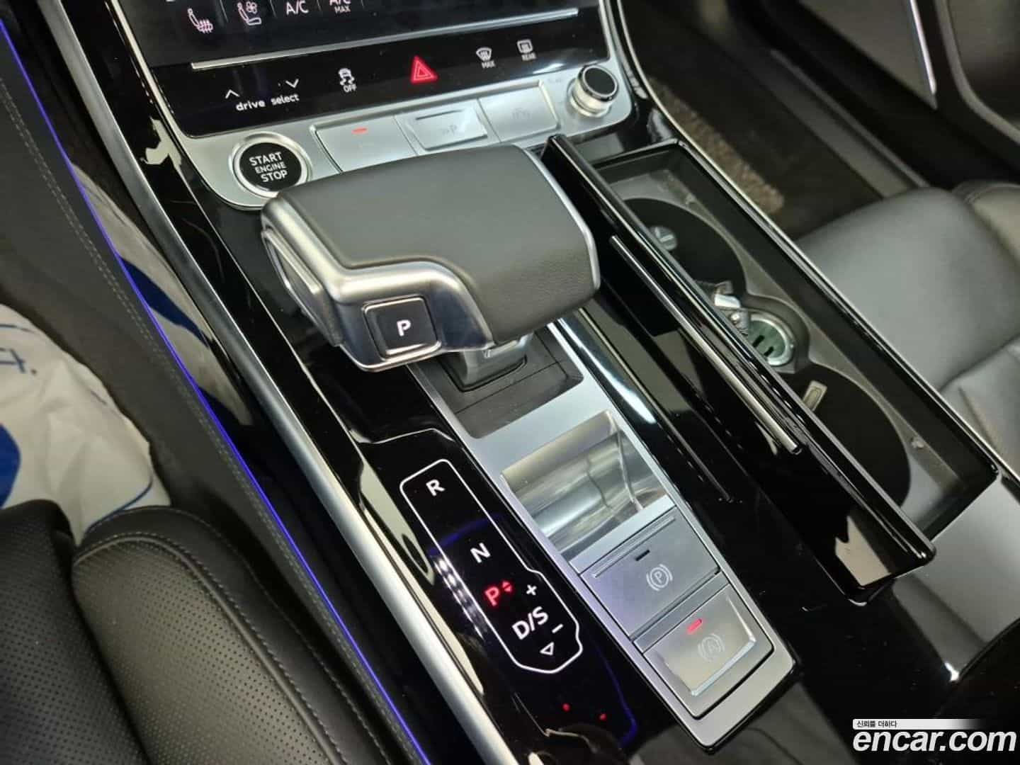 A8 Audi 2021.11-INNER-008
