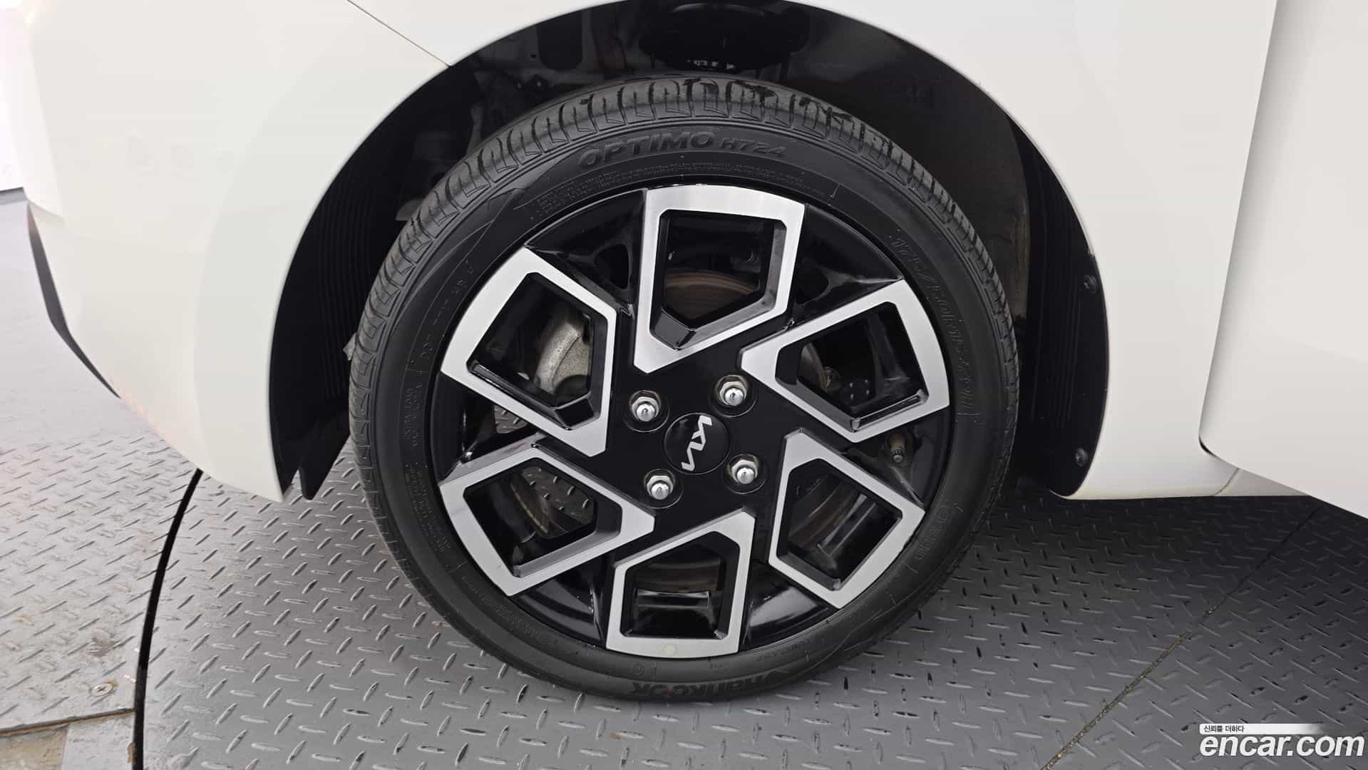 RAY Kia 2023.2-OUTER-005