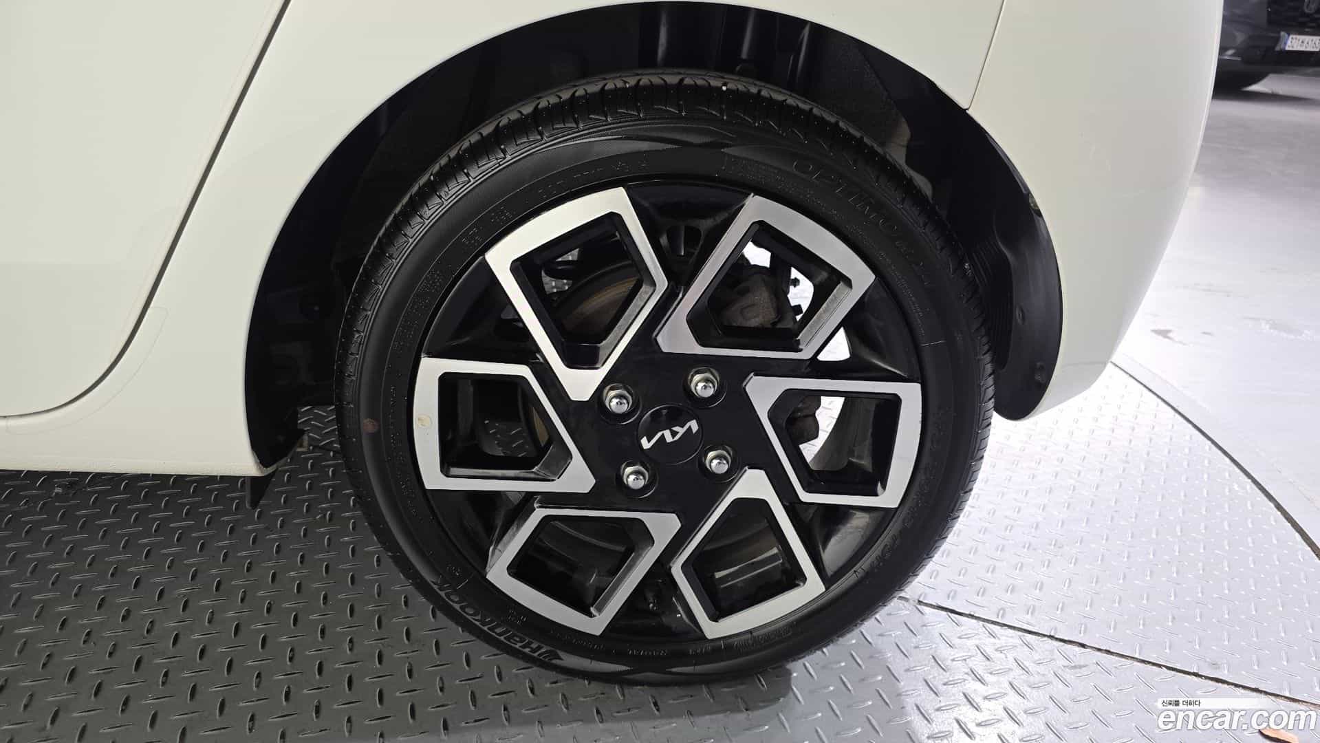 RAY Kia 2023.2-OUTER-031