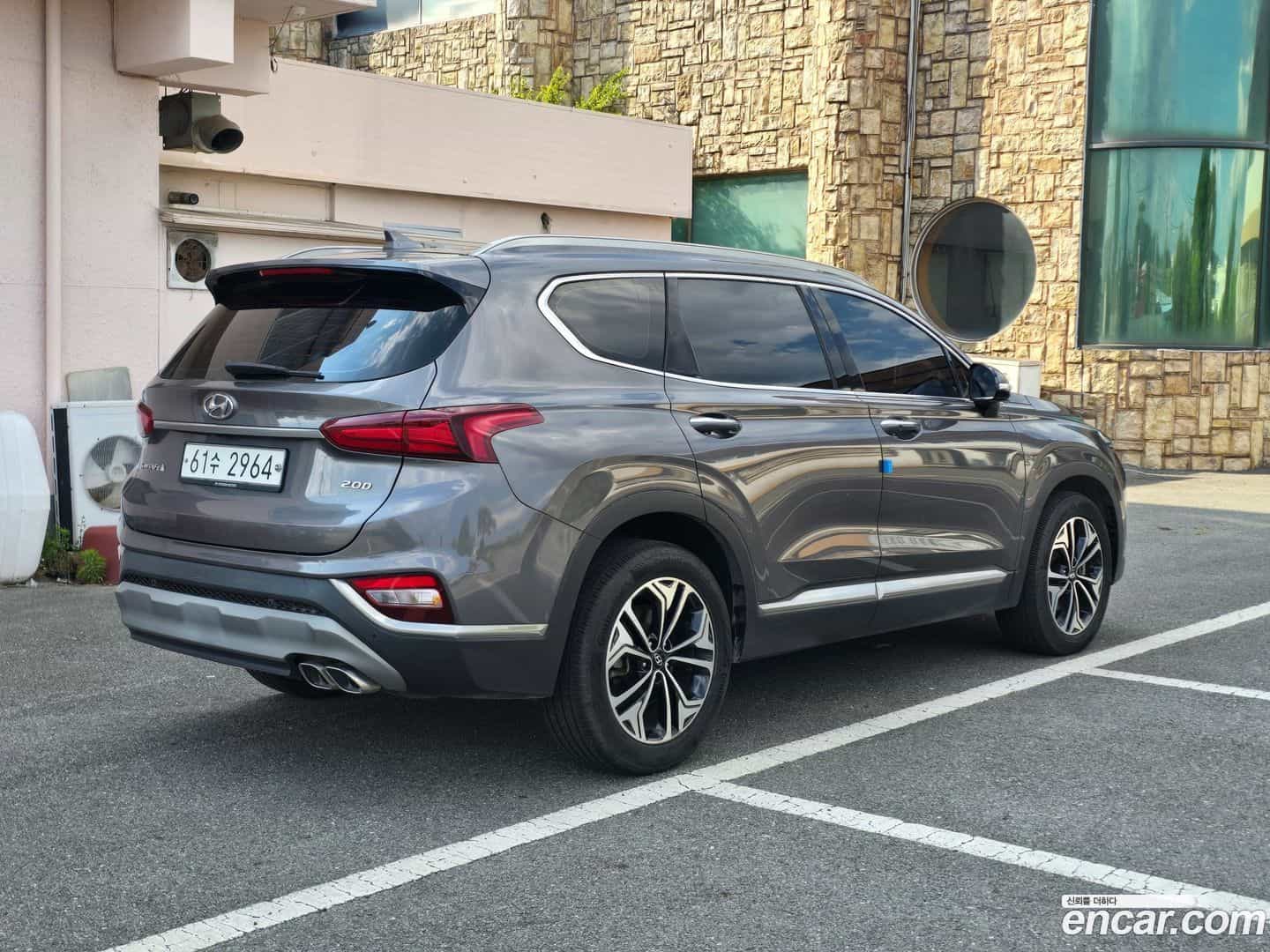 Santafe Hyundai 2019.1-OUTER-002