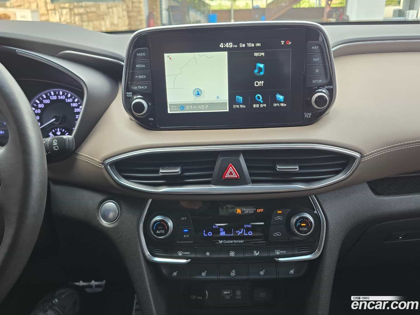 Santafe Hyundai 2019.1-OPTION-016