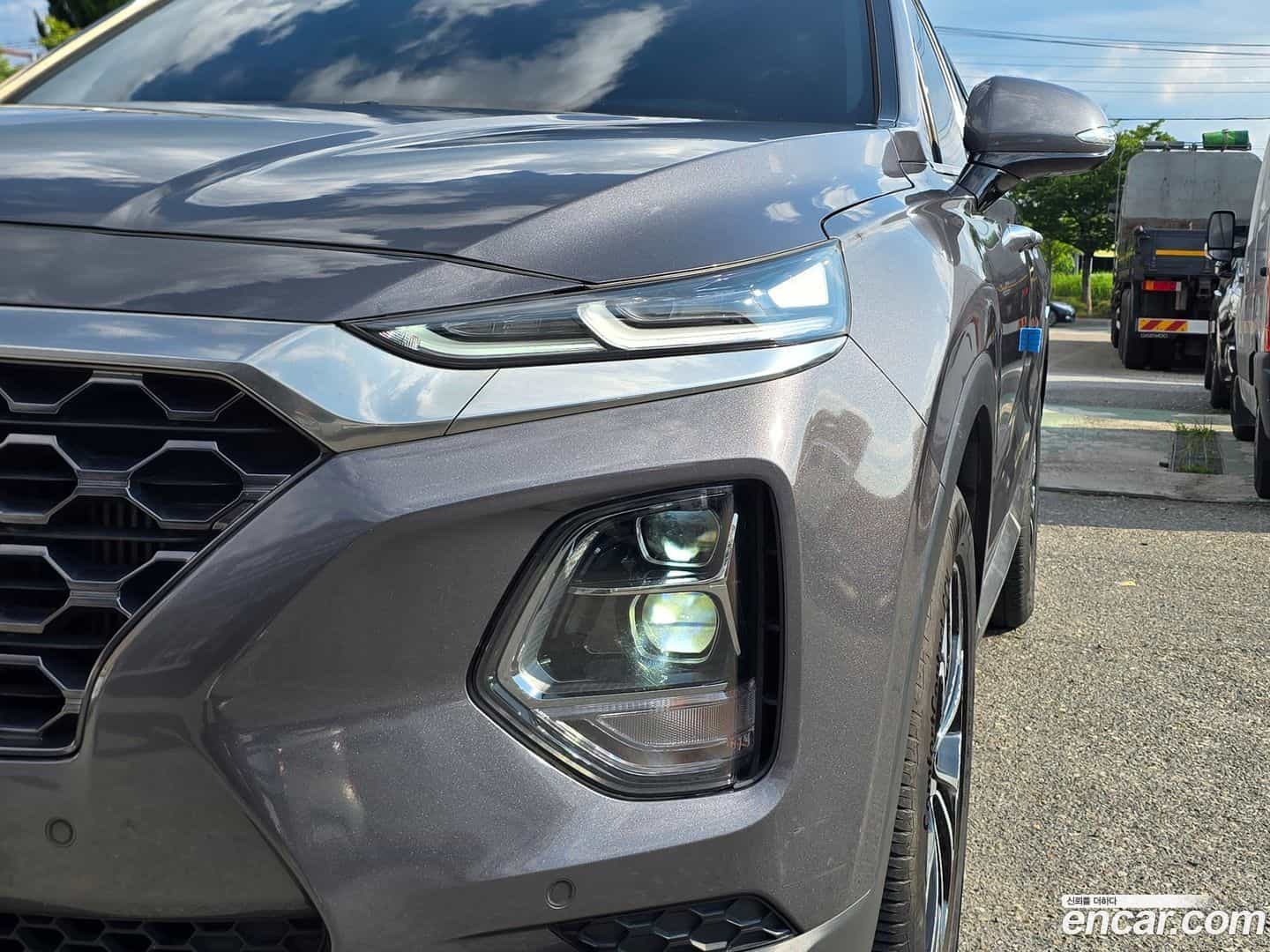 Santafe Hyundai 2019.1-OPTION-023